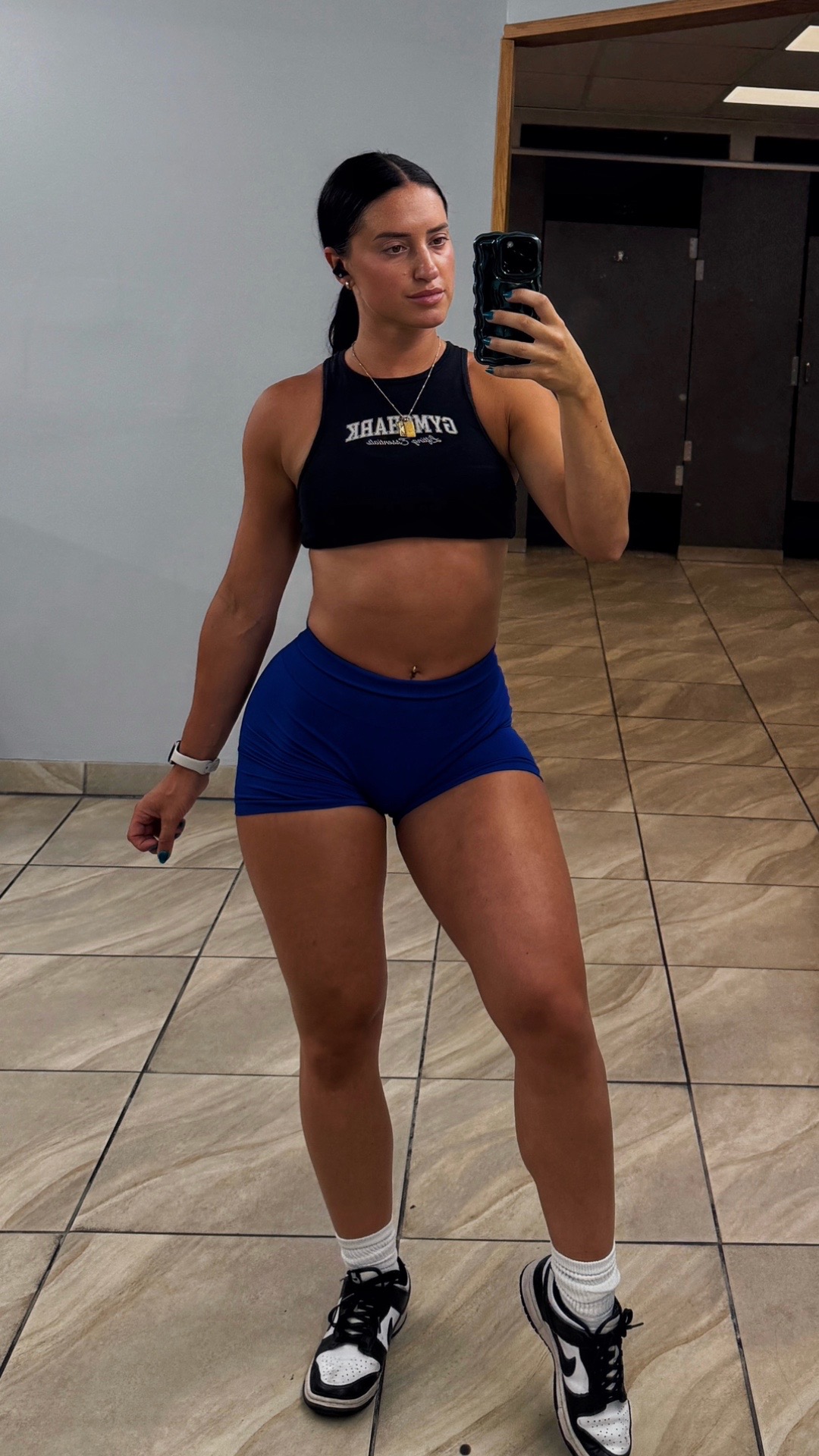 @_liftingwithlauren
