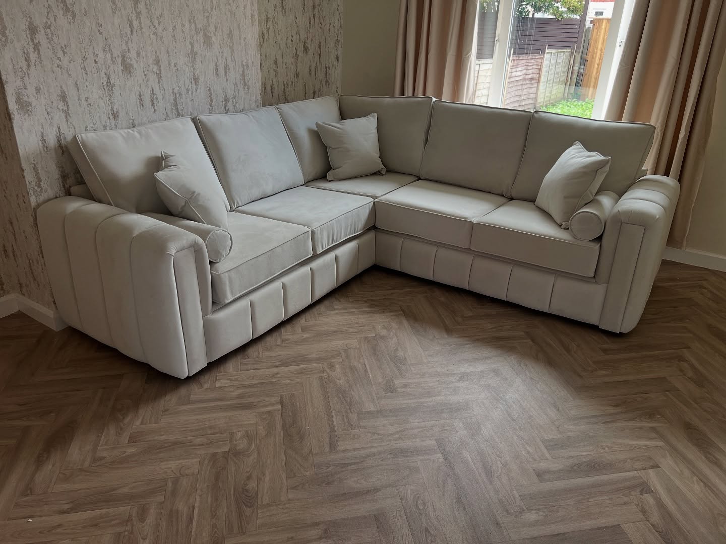 @Furniture Hub Uk
