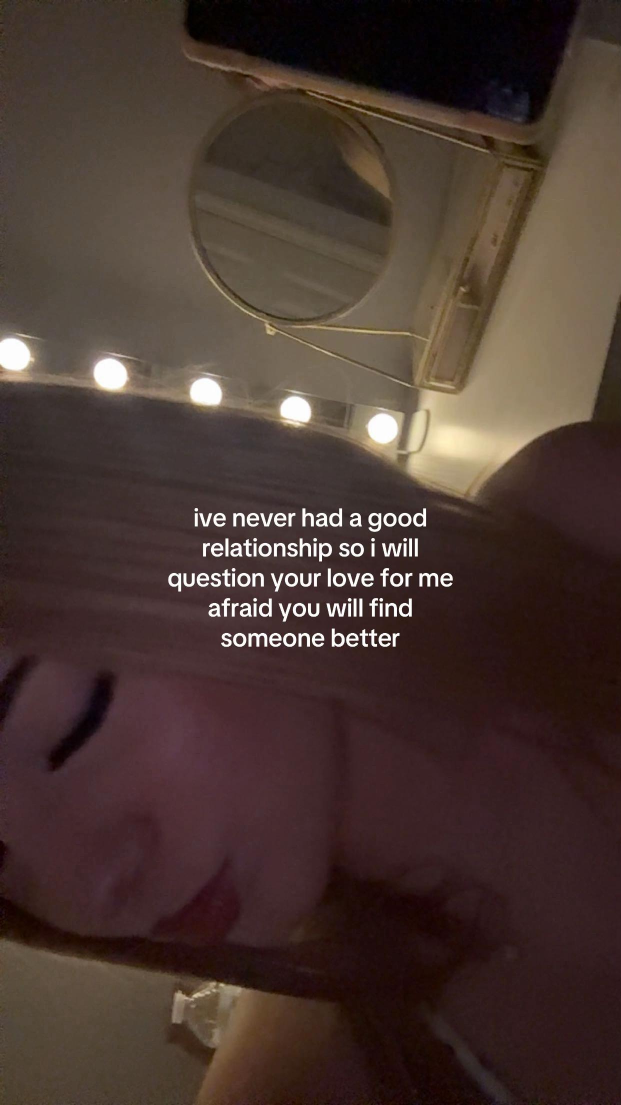 @𝒻𝓇𝑒𝓎🦢