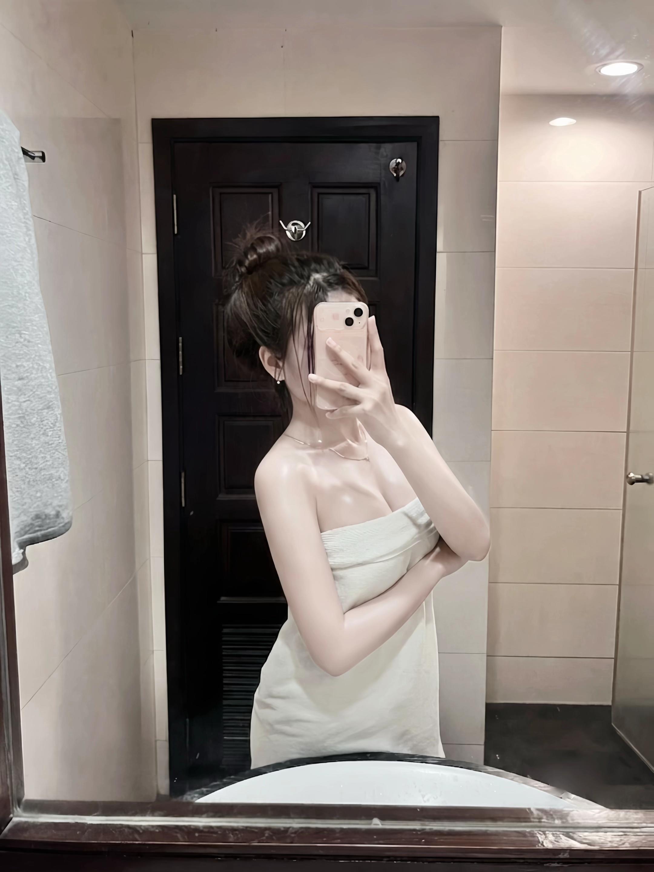 @น้องพลอย