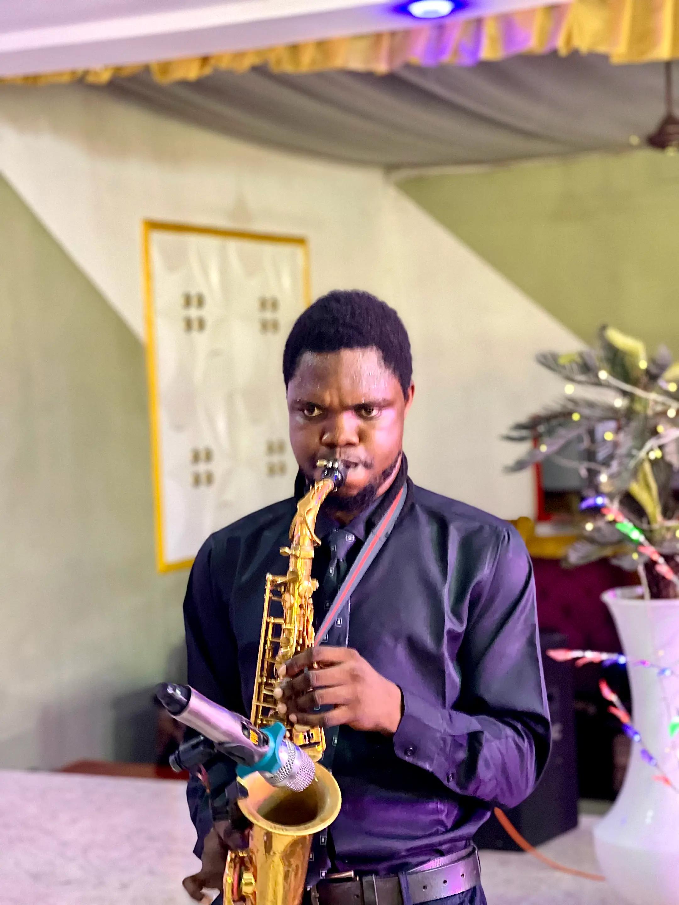 @Saxophonist in Lagos/Ibadan 🎷