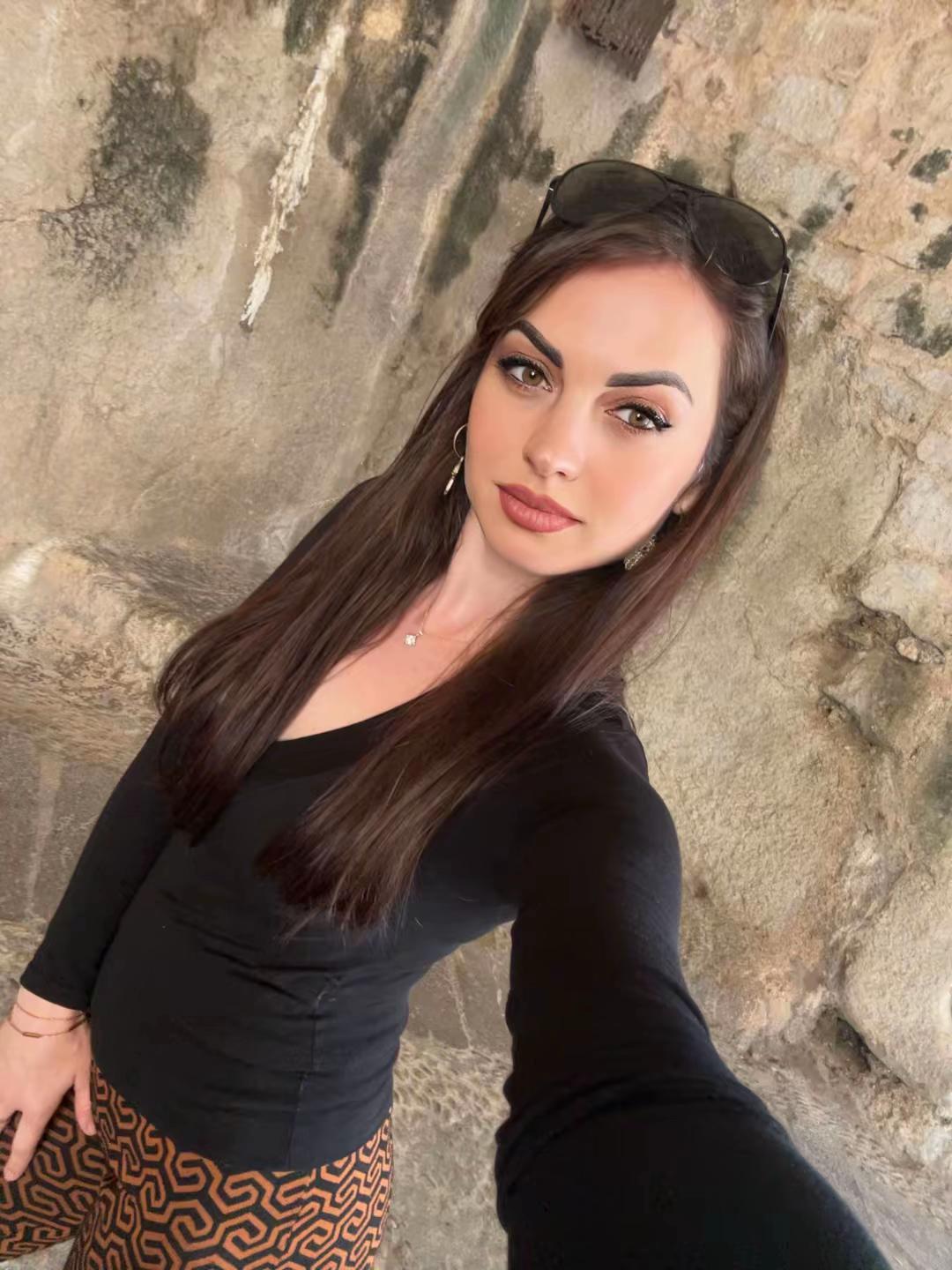 @Alina Elena156