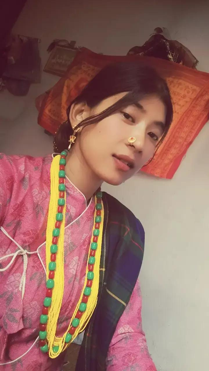 @๐ซ๐๐ซถ