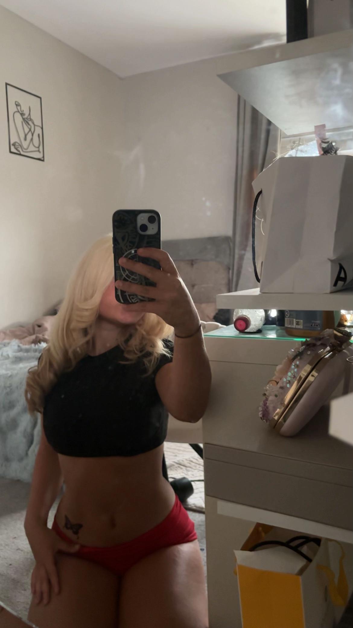 @laceylivex1
