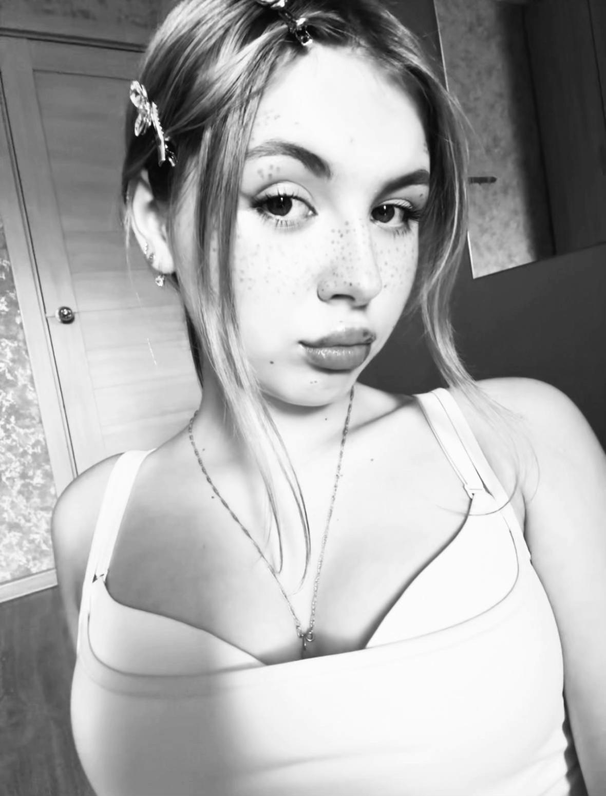 @_unearthly_yy