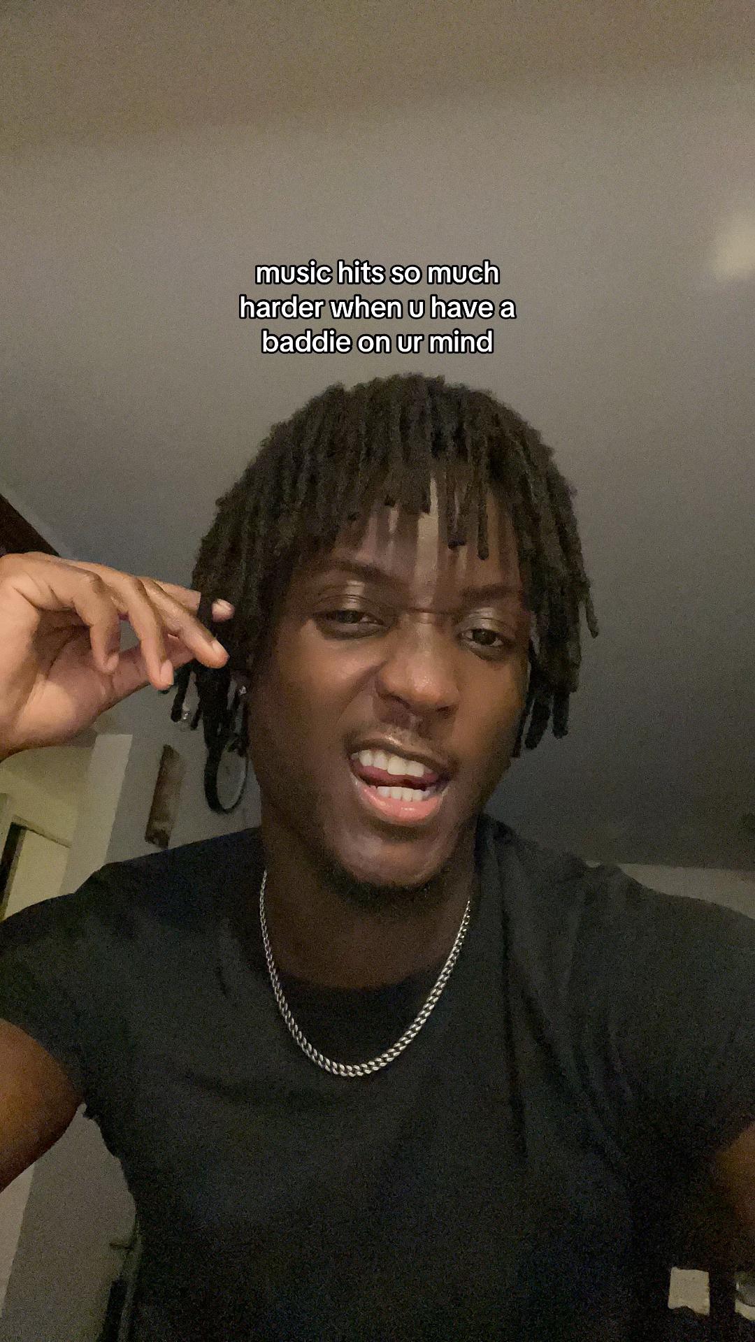 @𝐀.𝐃.𝐌𝐢𝐥𝐟𝐨𝐫𝐝