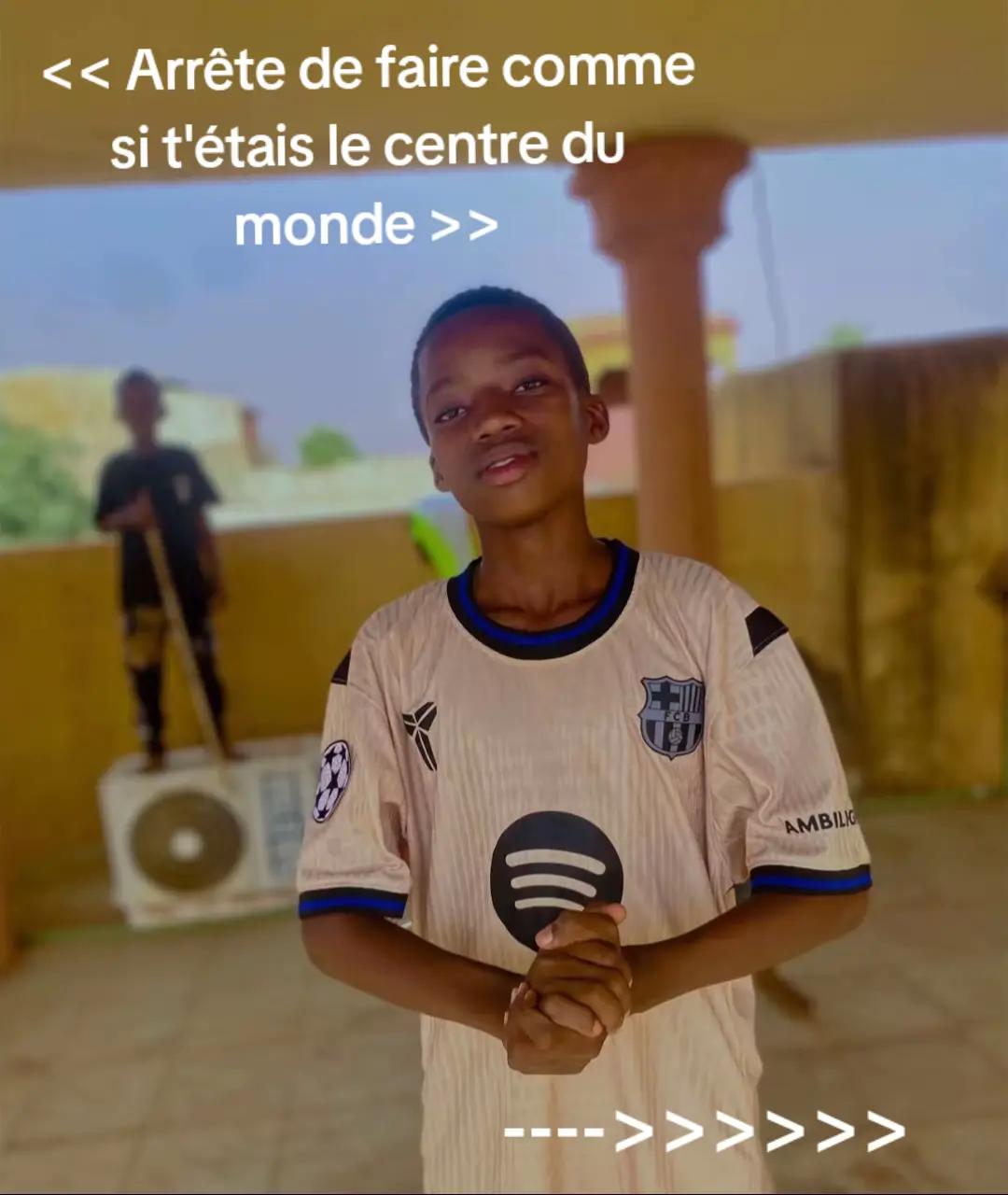 @Mohamed Nazir ✪