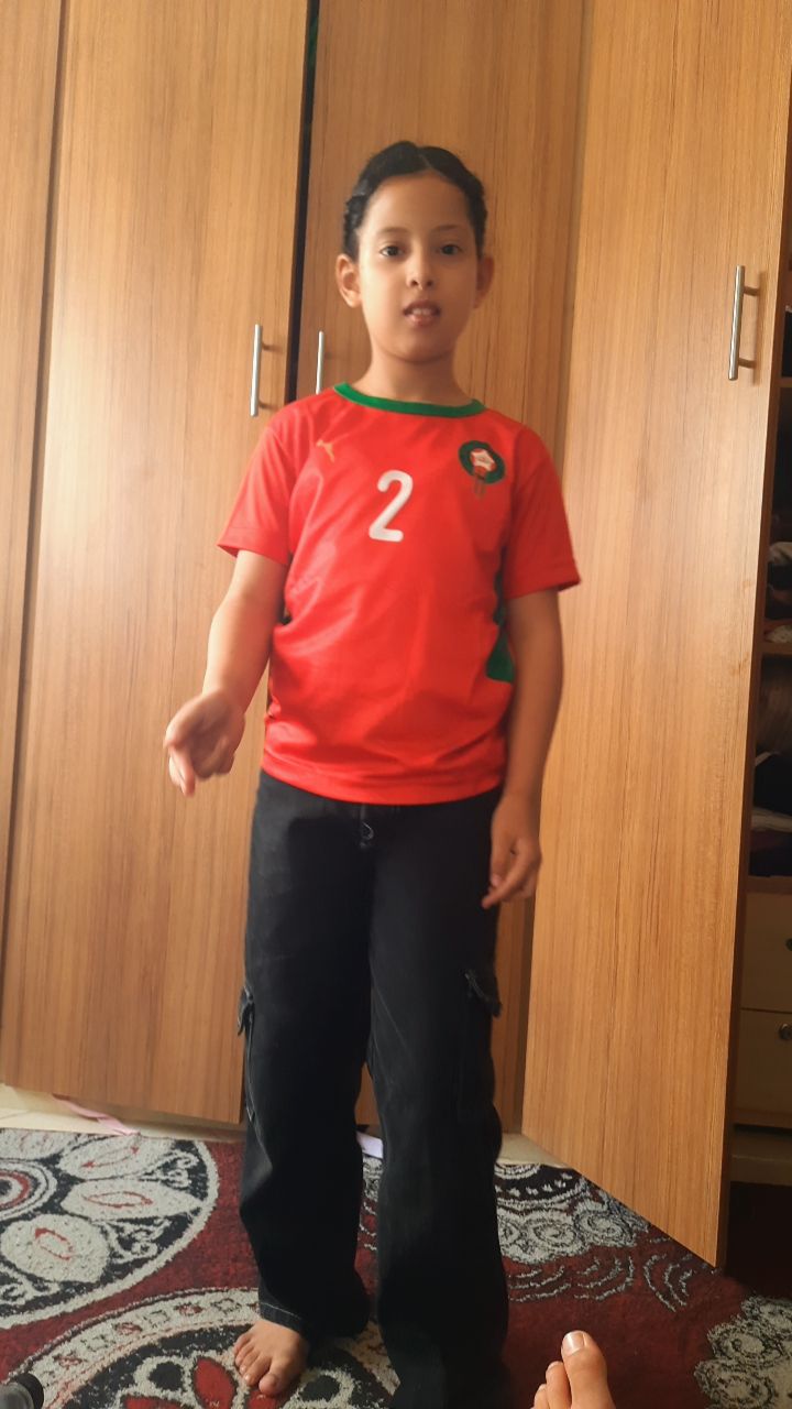 @Jggh Hhhh