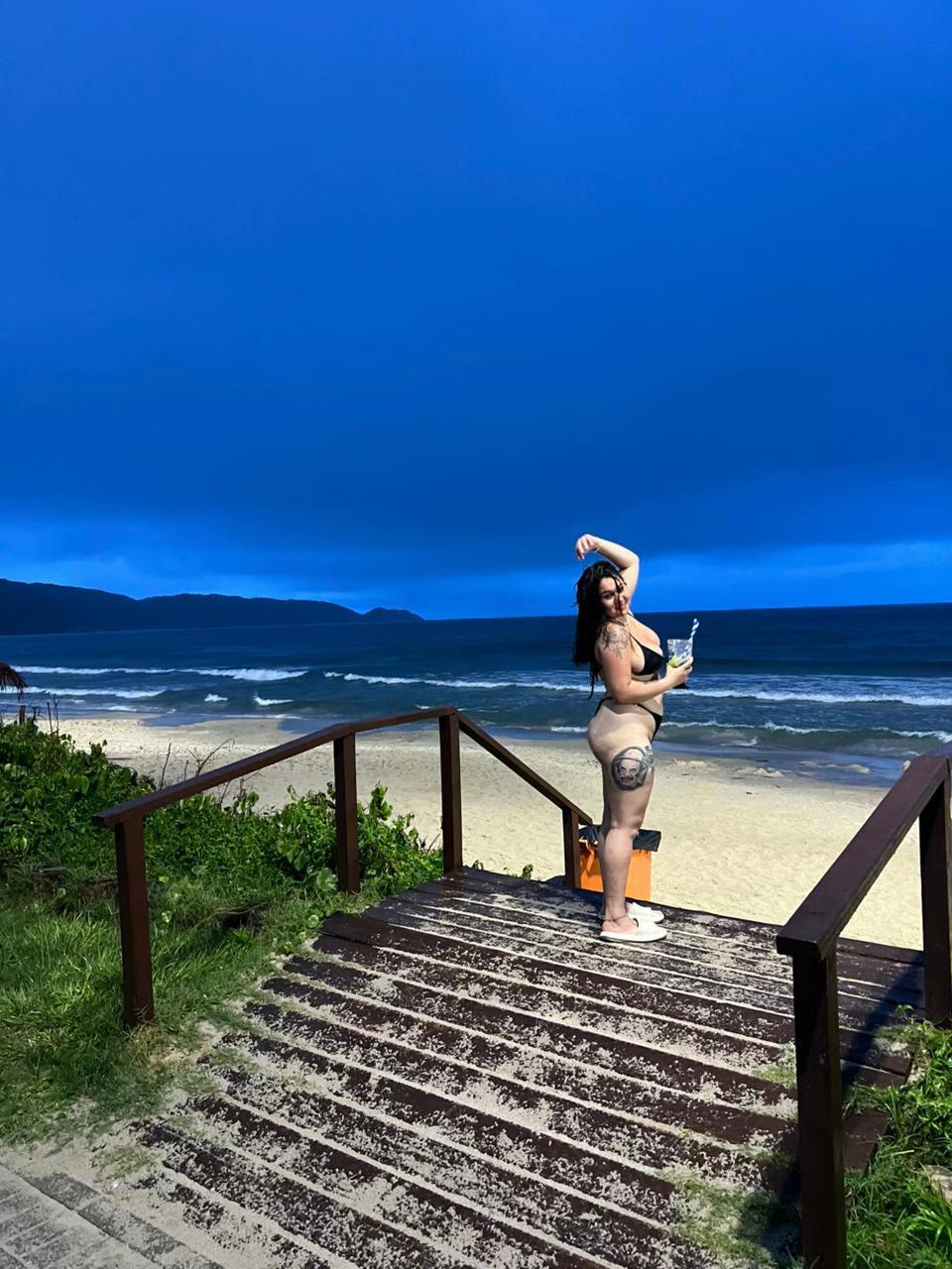 @thaissar__