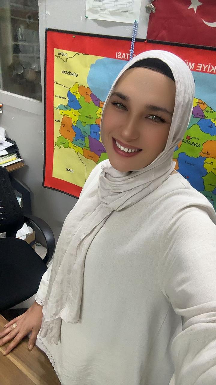 @SOLYANIM sensin adam
