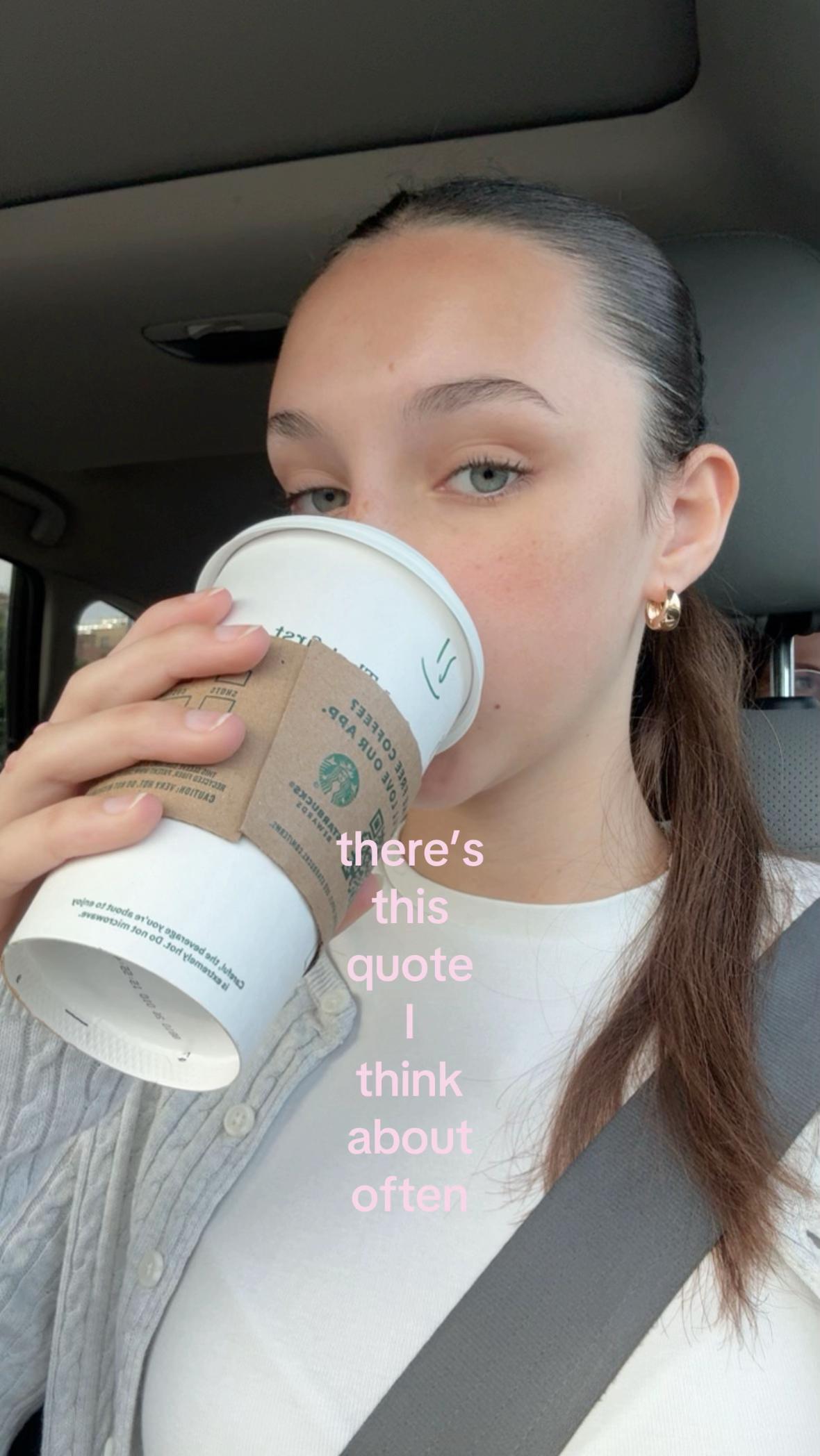 @⋆˚꩜｡ᗰIᗩ 𝜗ৎ