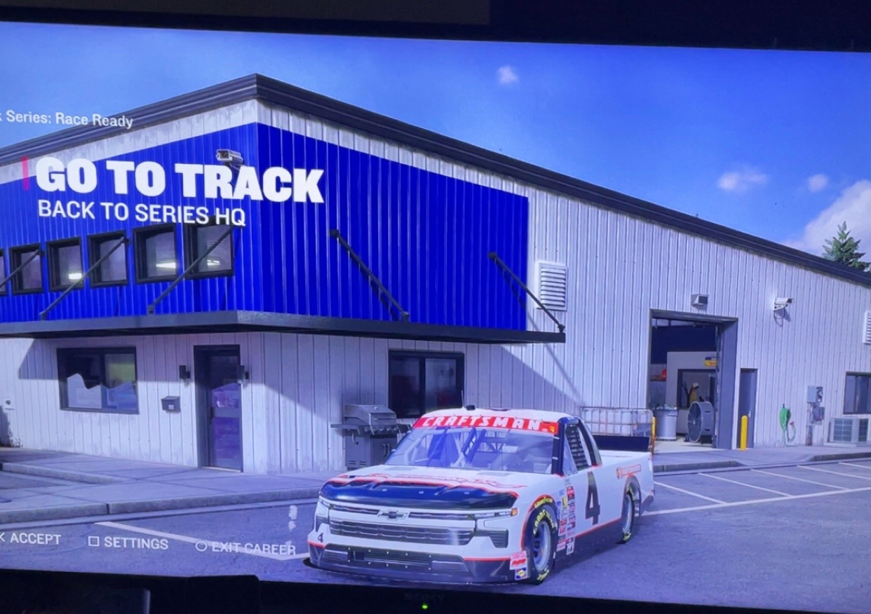 @Robbie4JRacing