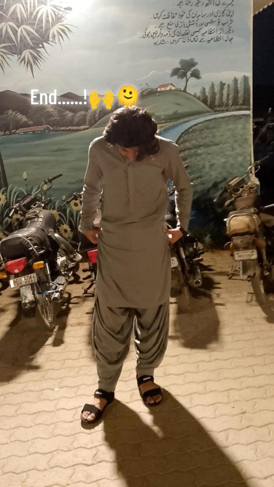 @Mughal Here ☠️❤️🔥🍂