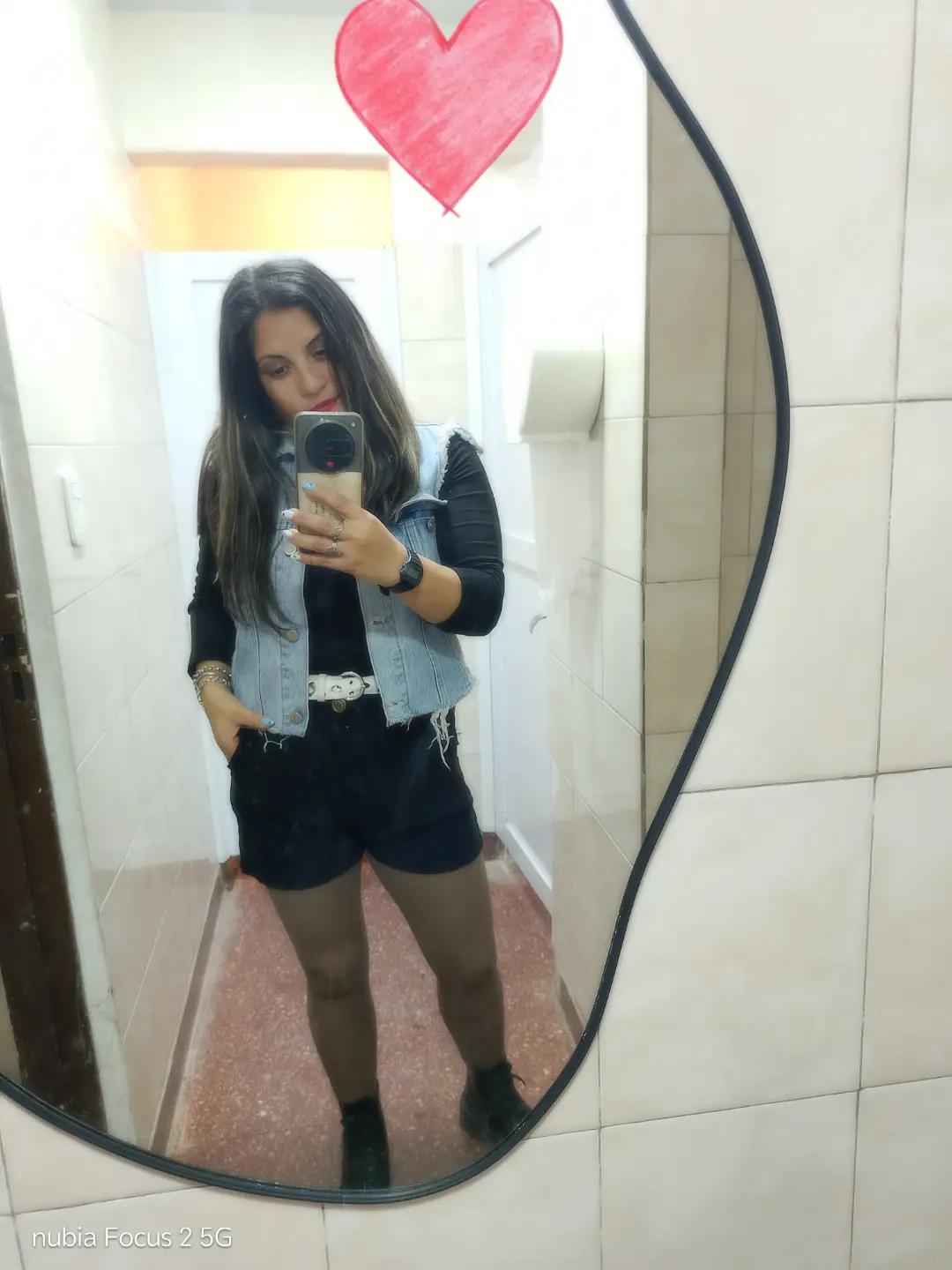 @Romina