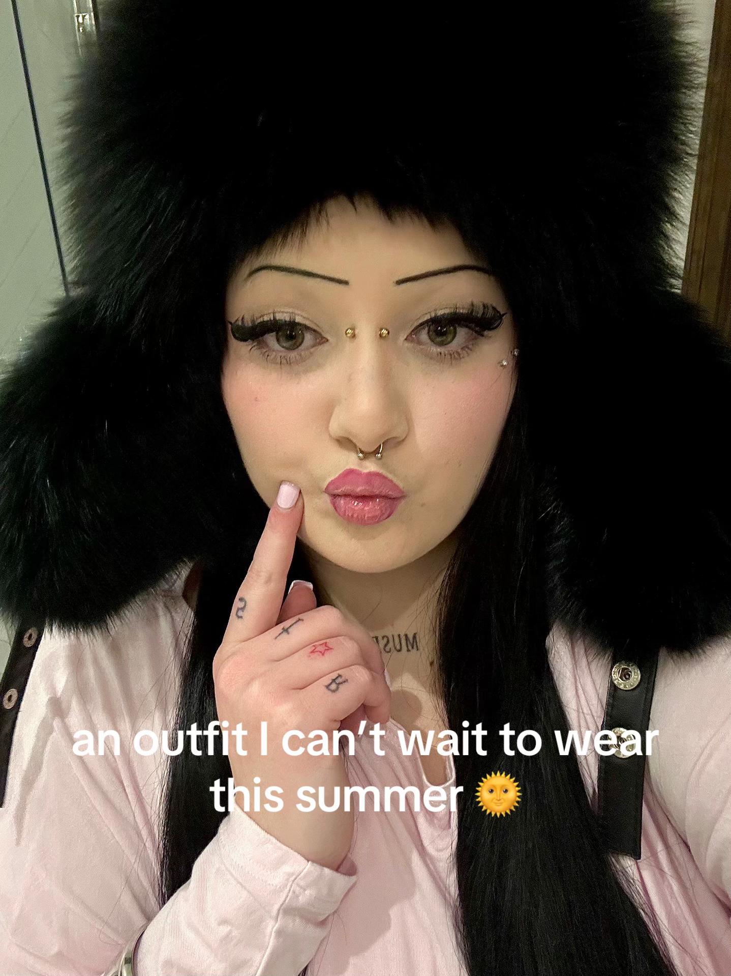@𝐁𝐨𝐧𝐧𝐢𝐞 🍯