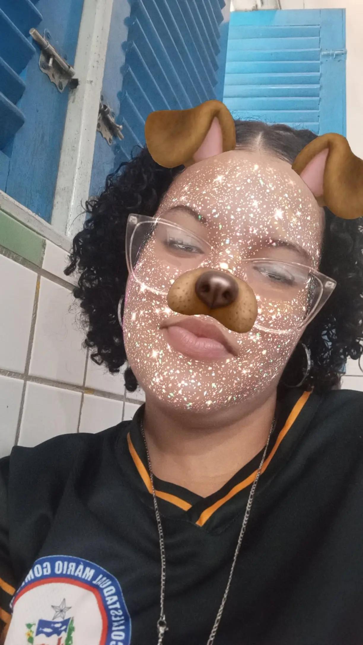 @Emilly Maria