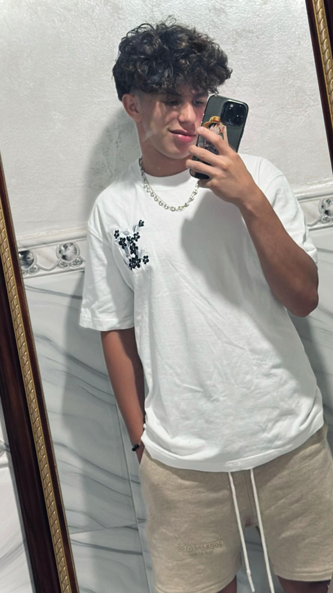 @Z!MOUCHE.🔇