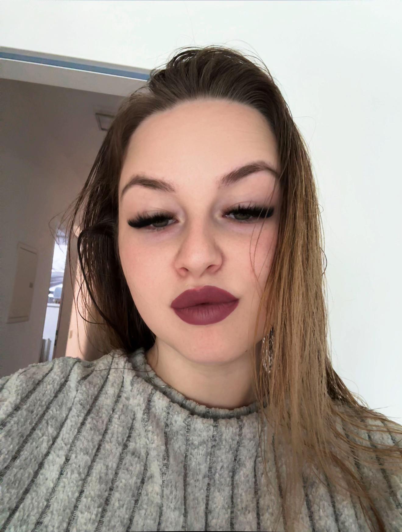 @𝙁𝘽𝙄&times;𝘽𝙇𝙊𝙉𝘿𝘼