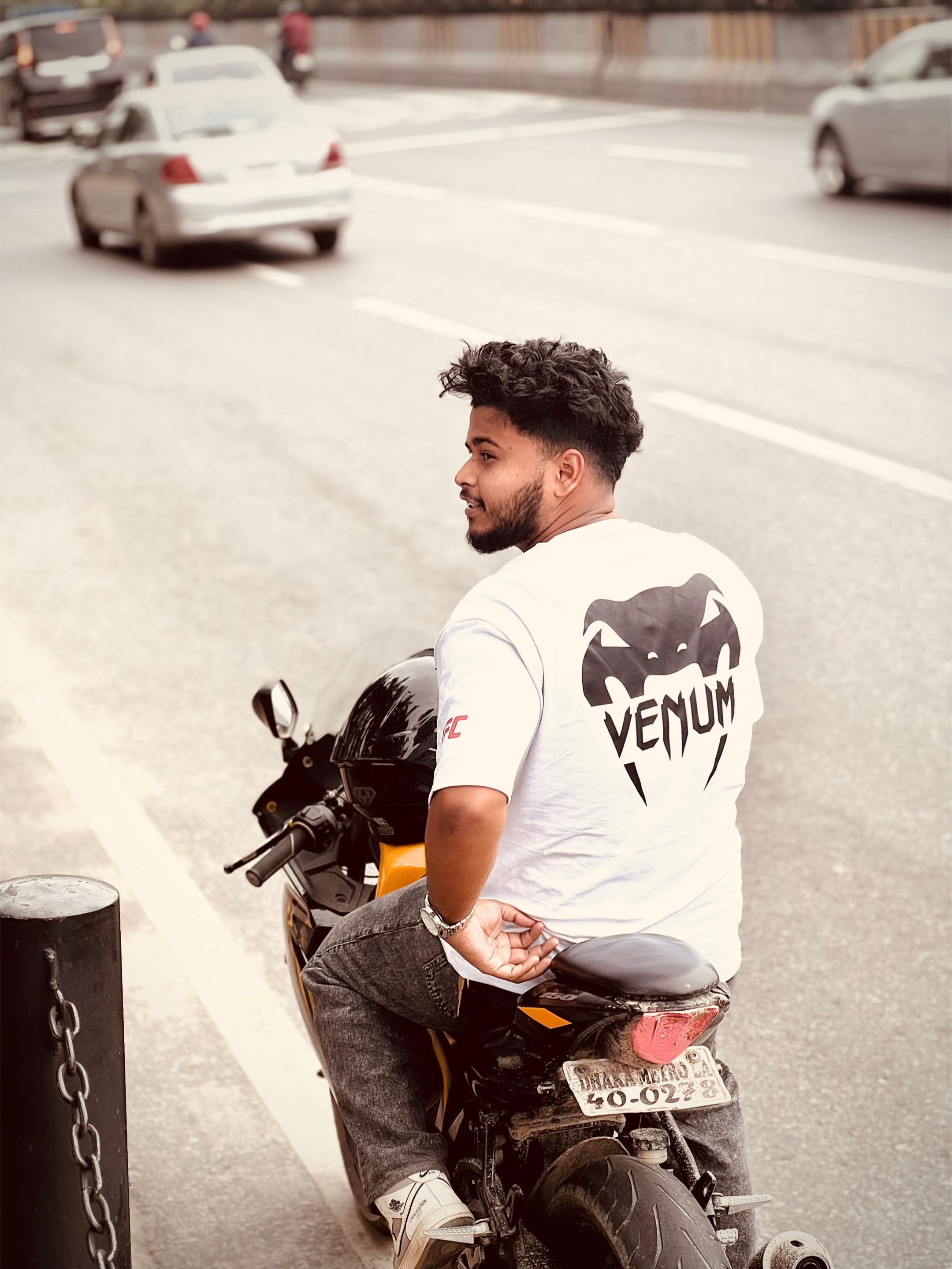 @anish_mon850