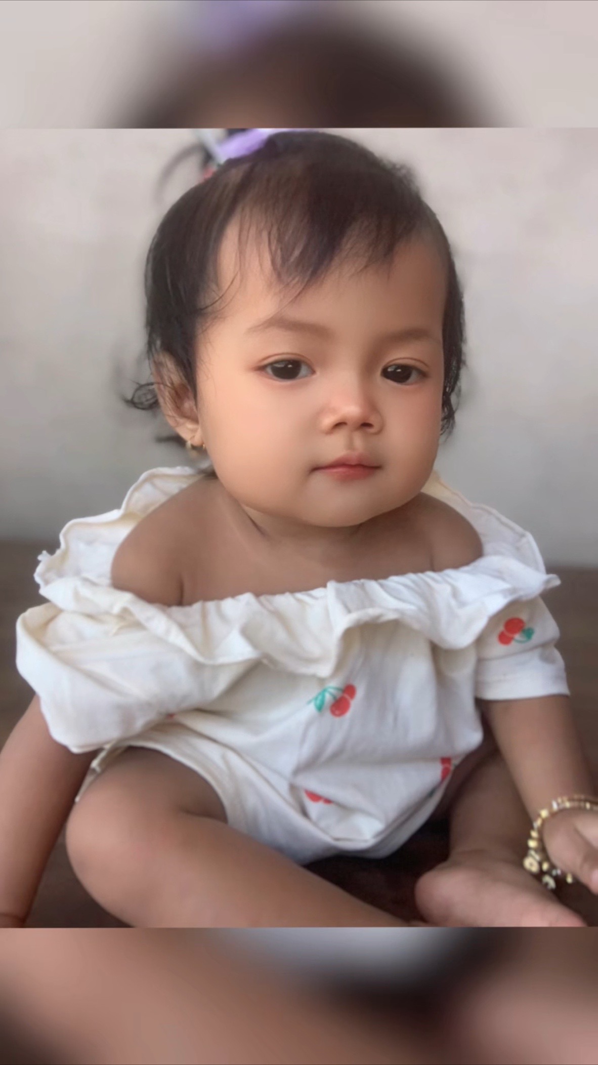 @លី៚ នីន