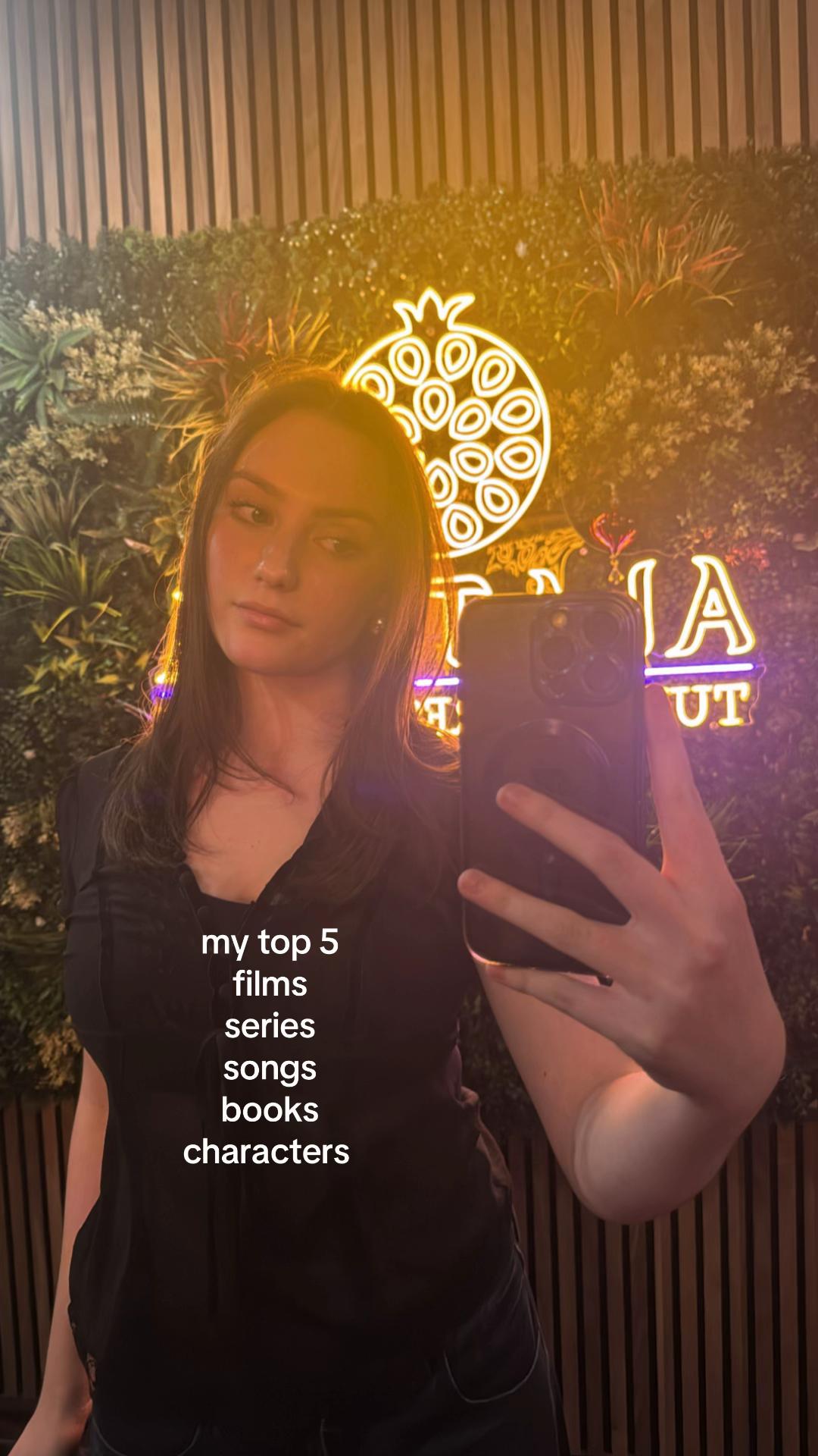 @lo