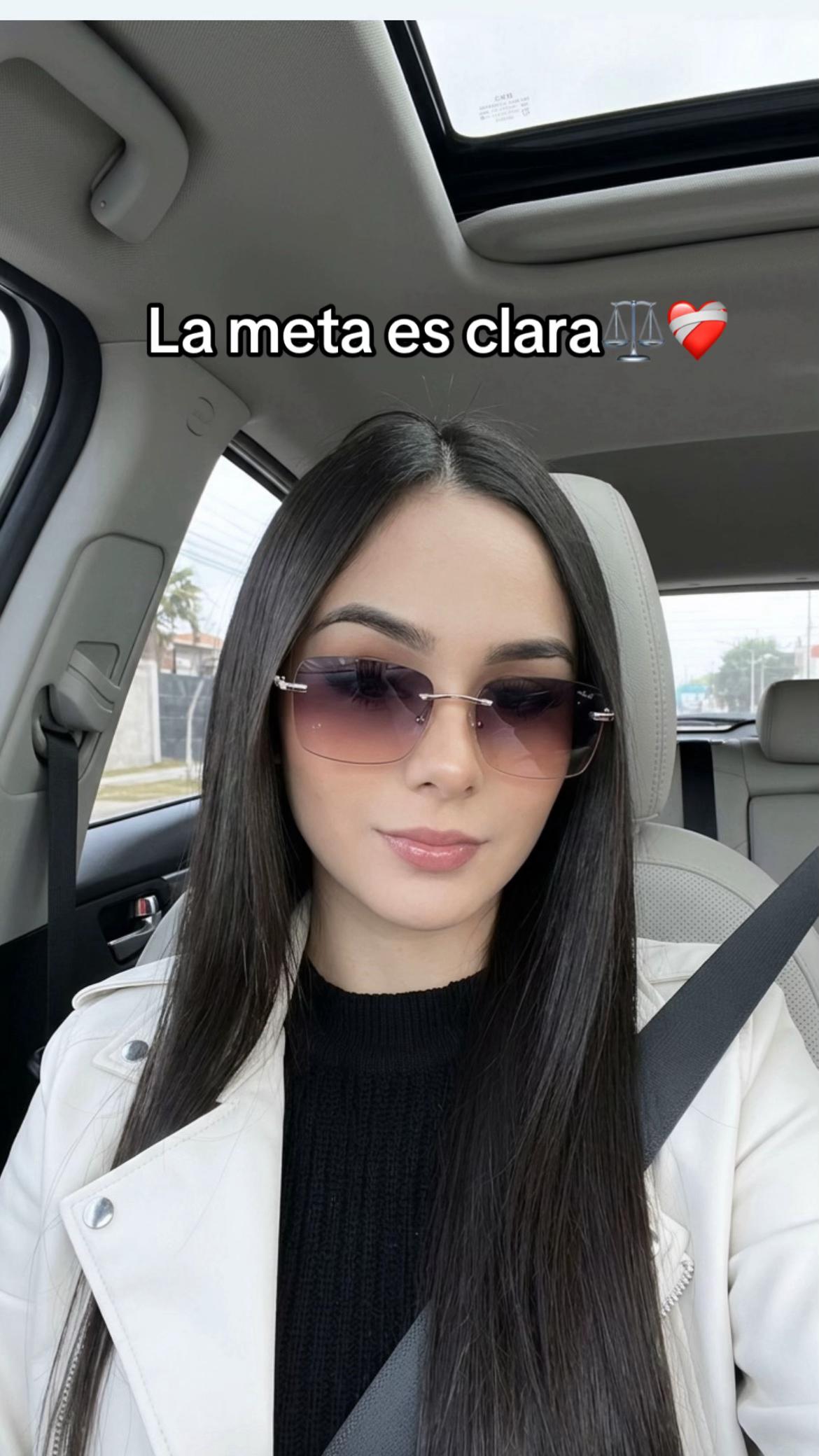 @Adri ๐ค