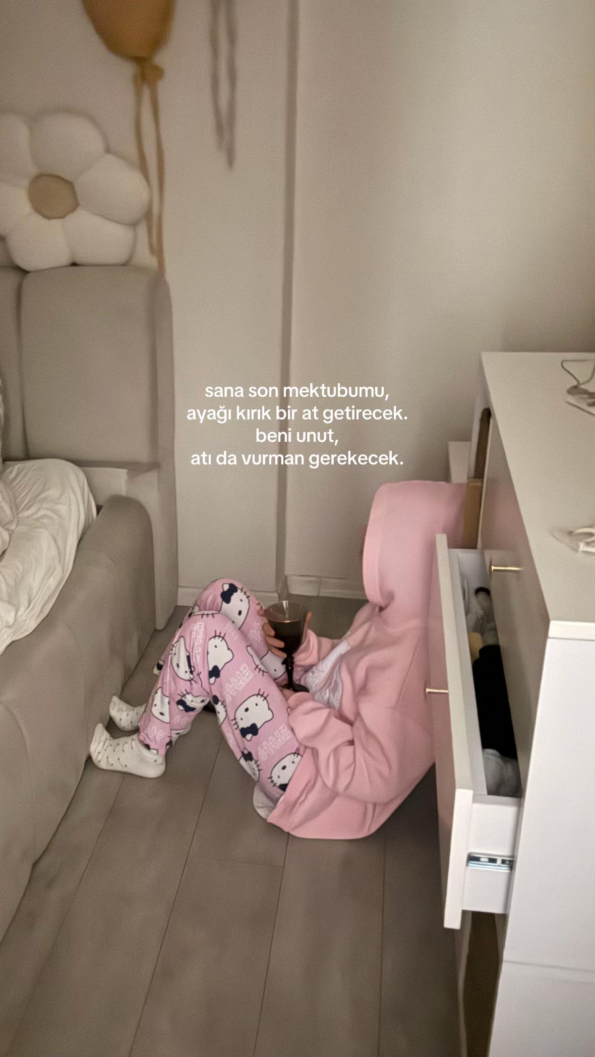 @🪬