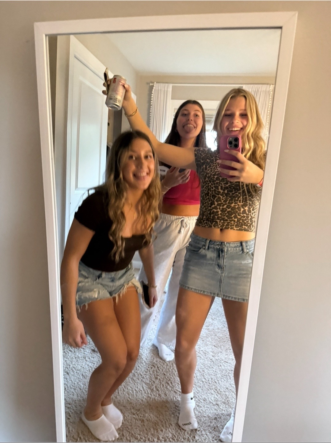 @Allegra36