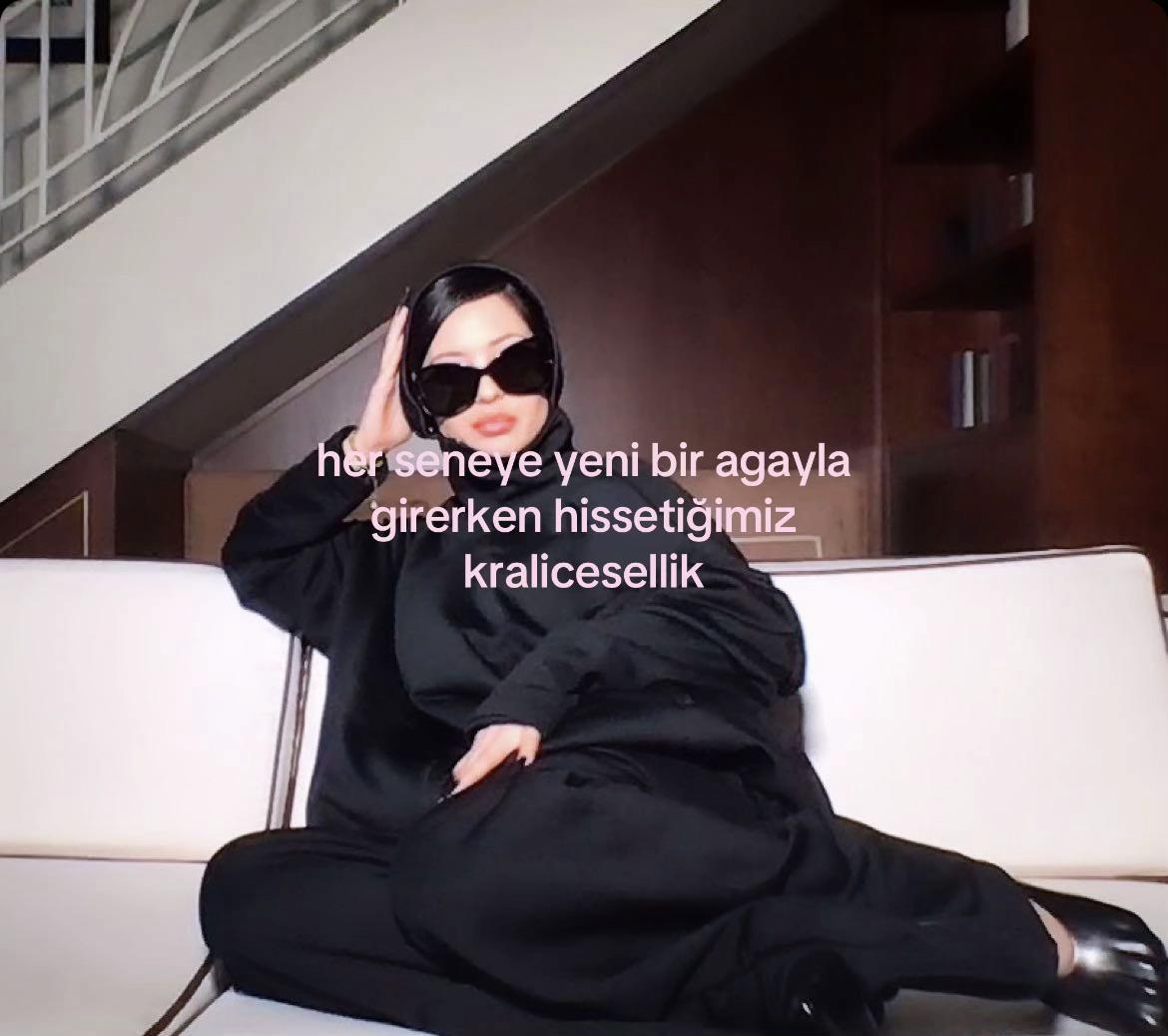 @ᥫ᭡🧘🏻♀️