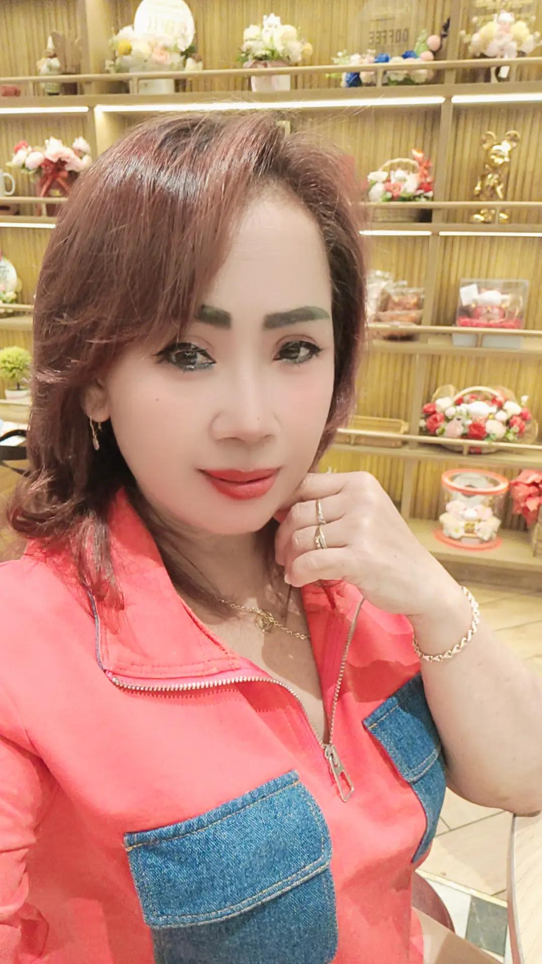 @elisashu665