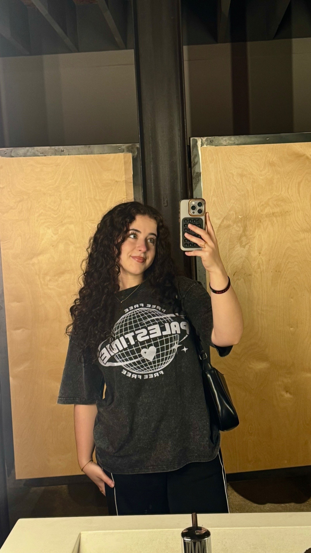 @Alexus🇵🇸