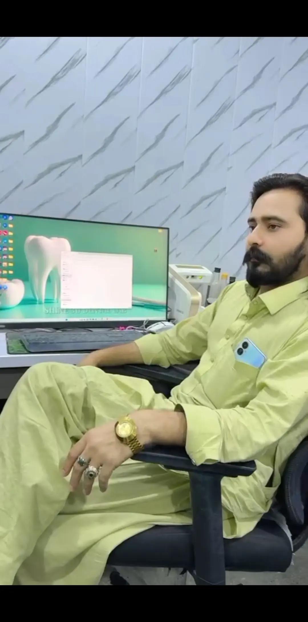 @waseemladla