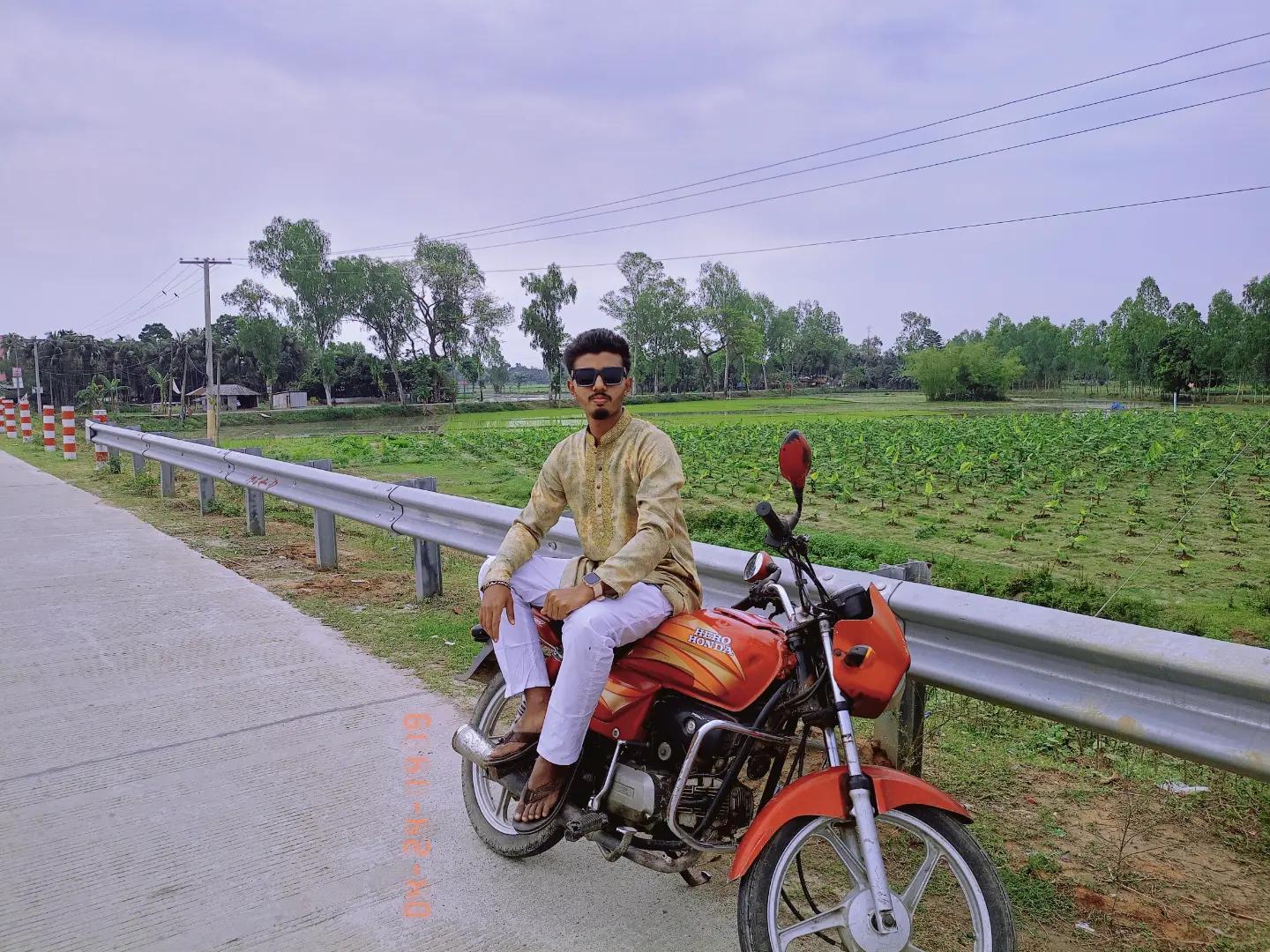 @প্রয়োজনের ফেরিওয়ালা🦋⃟💙࿐🙂