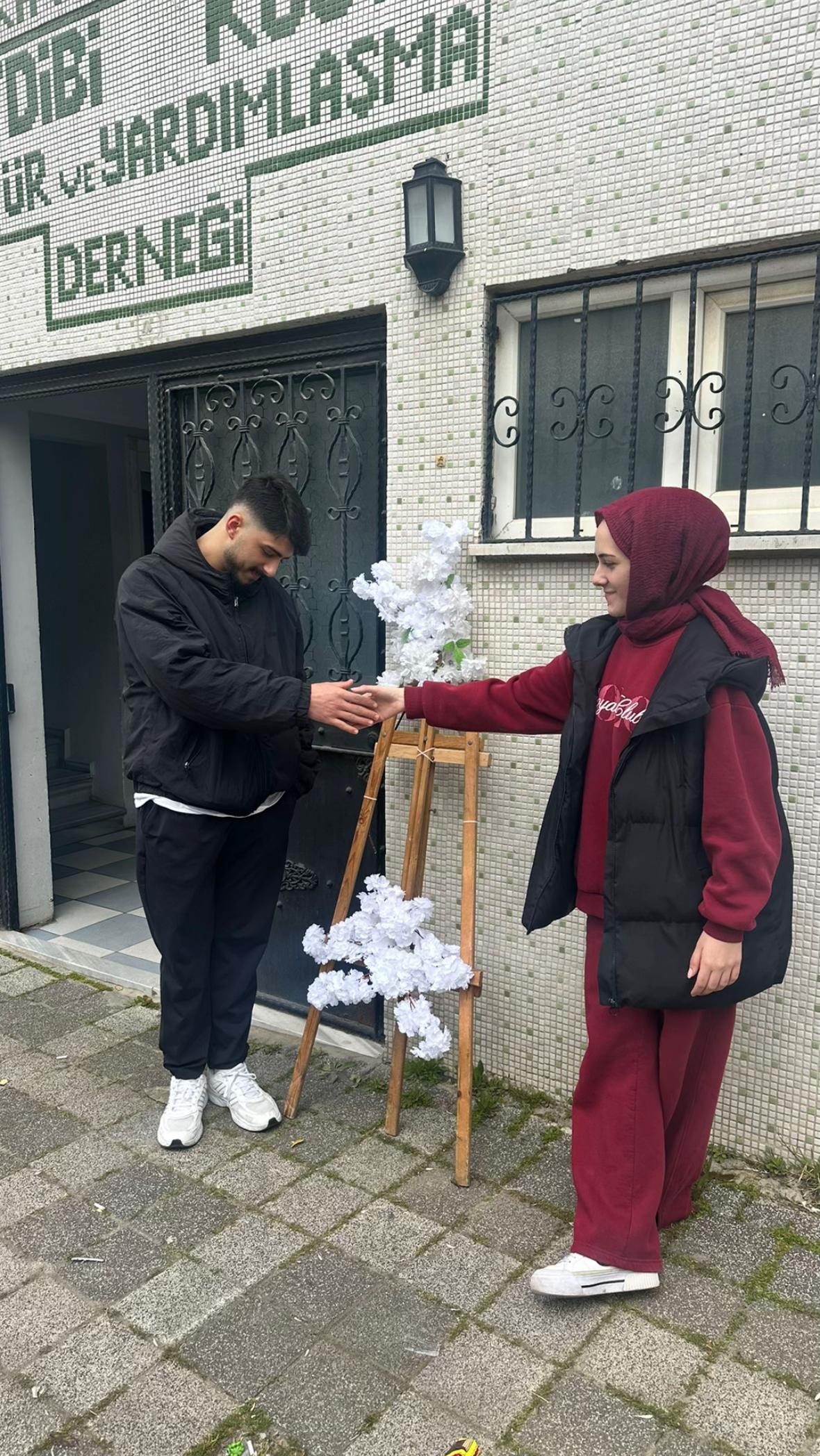 @Senemakif