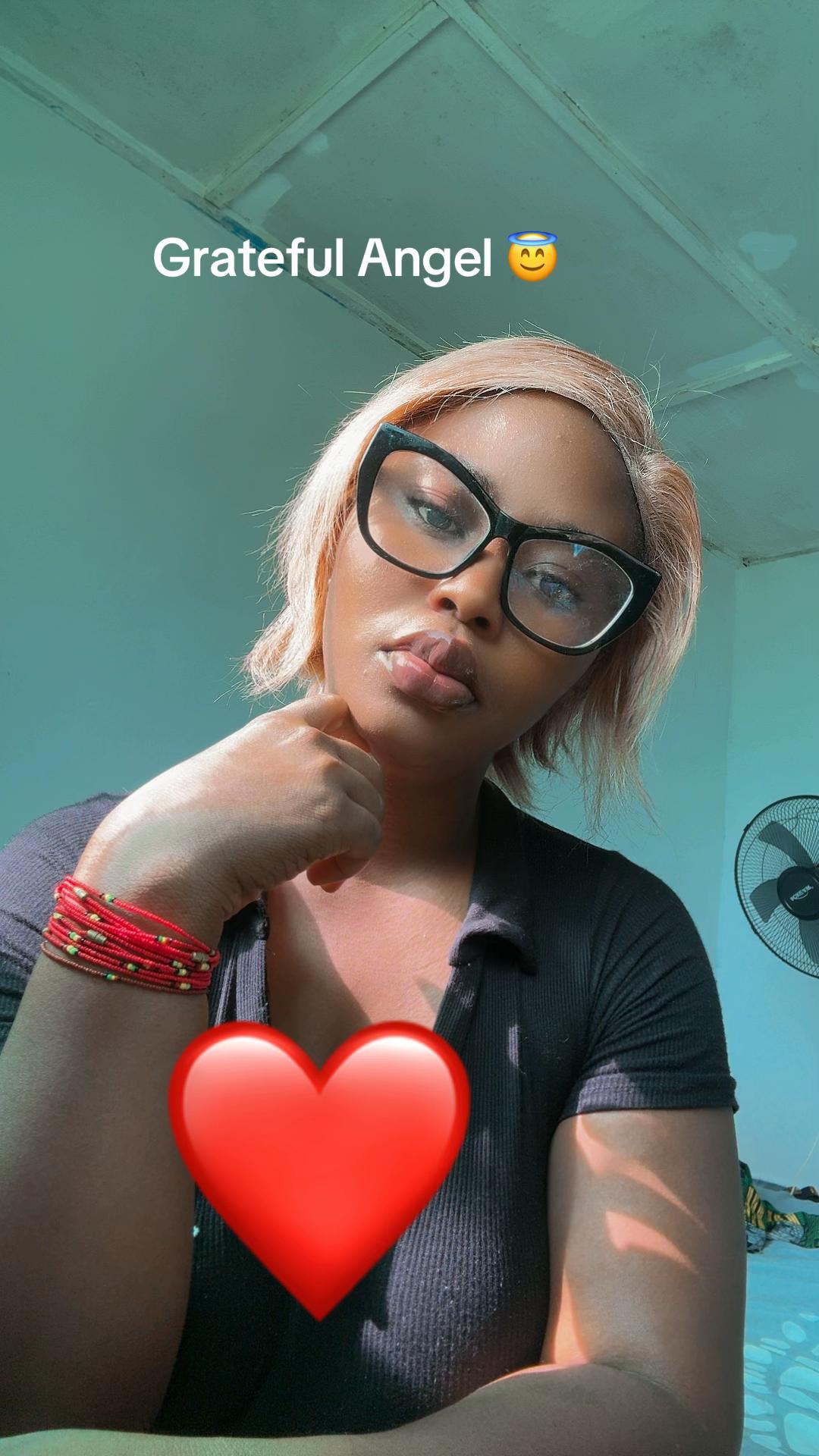 @flomoangel