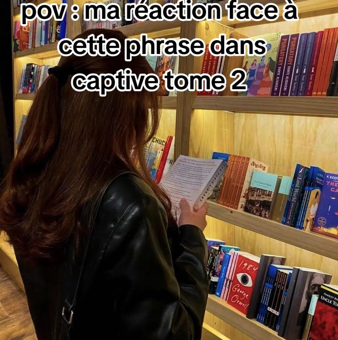 @Mélodie Cruz📚💜