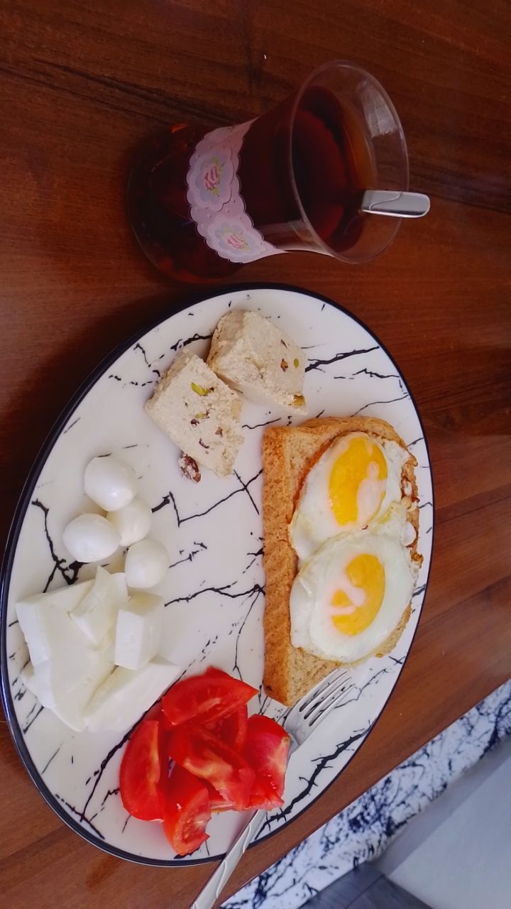 @Ayşe Gül