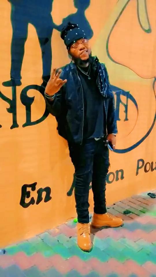@#N&egrave;g #l&egrave;d #kila #DEGEDAYYY ✌✌