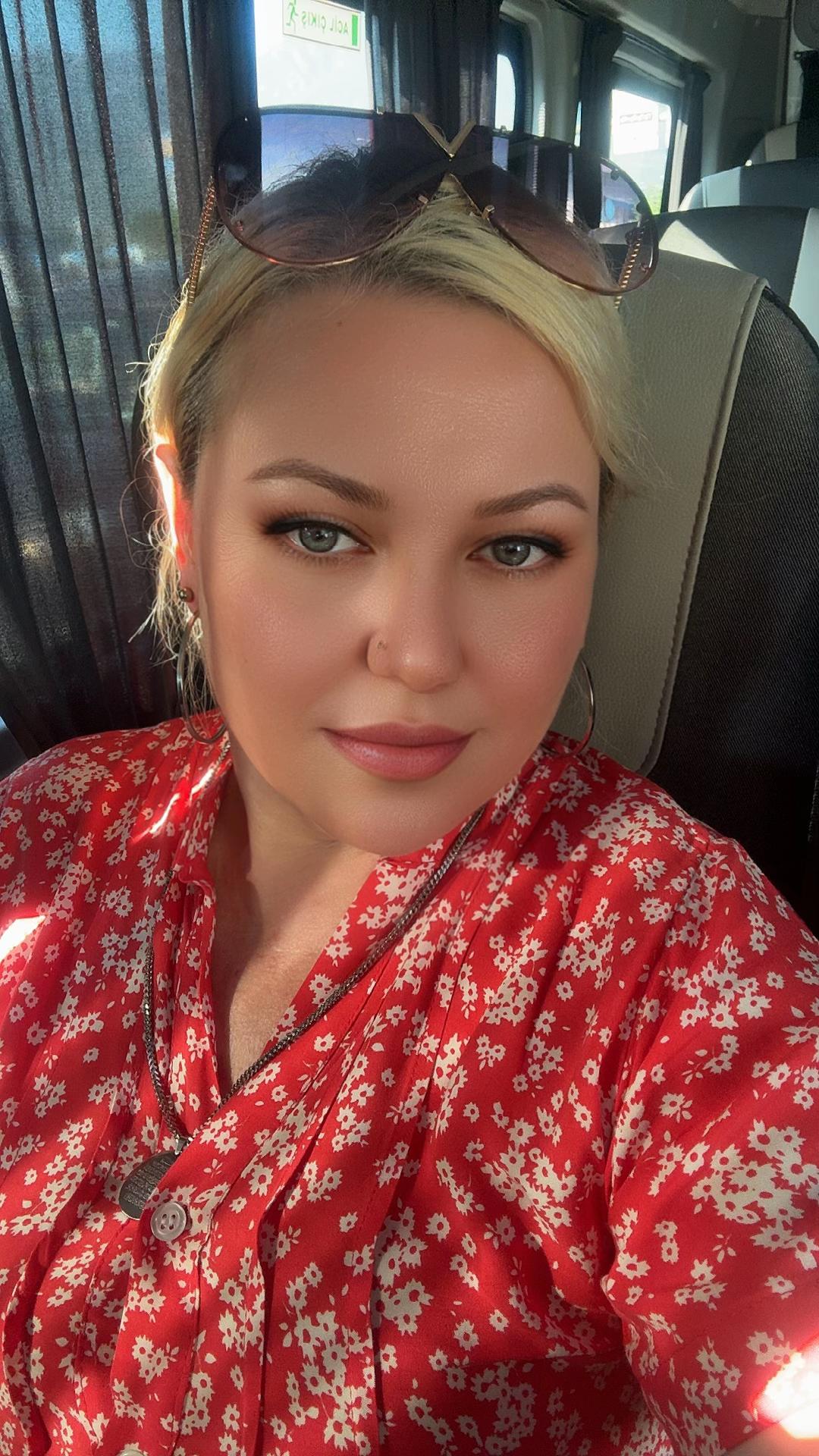 @Ayşe &Ouml;zkan