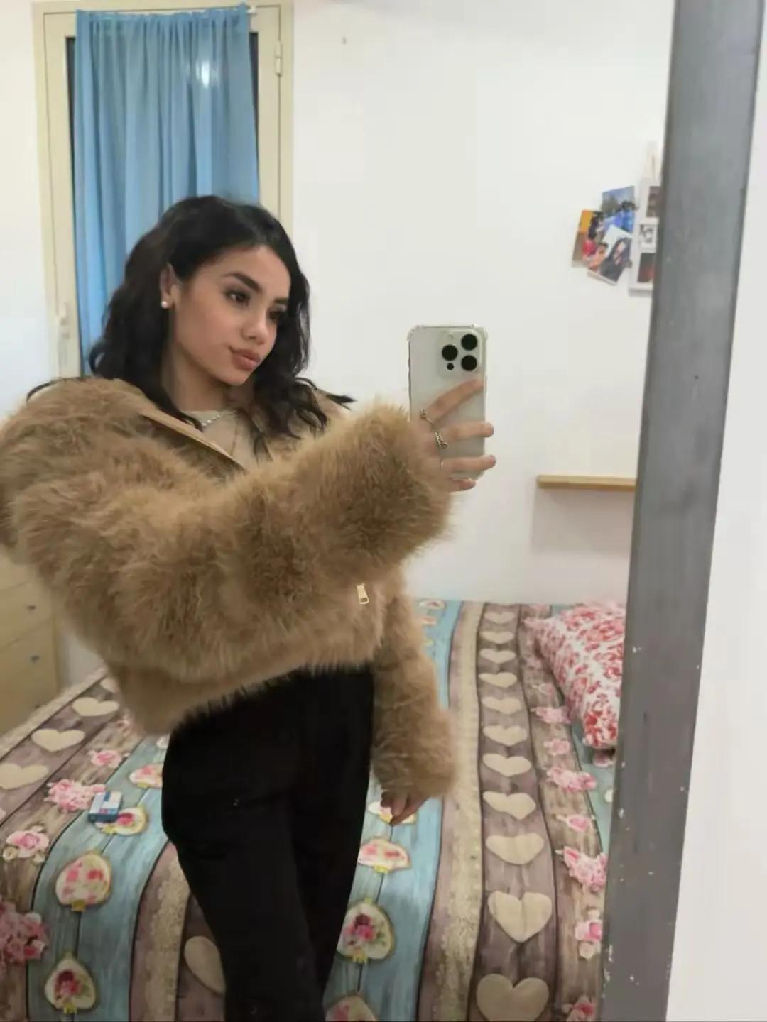 @tacconeelisabeth