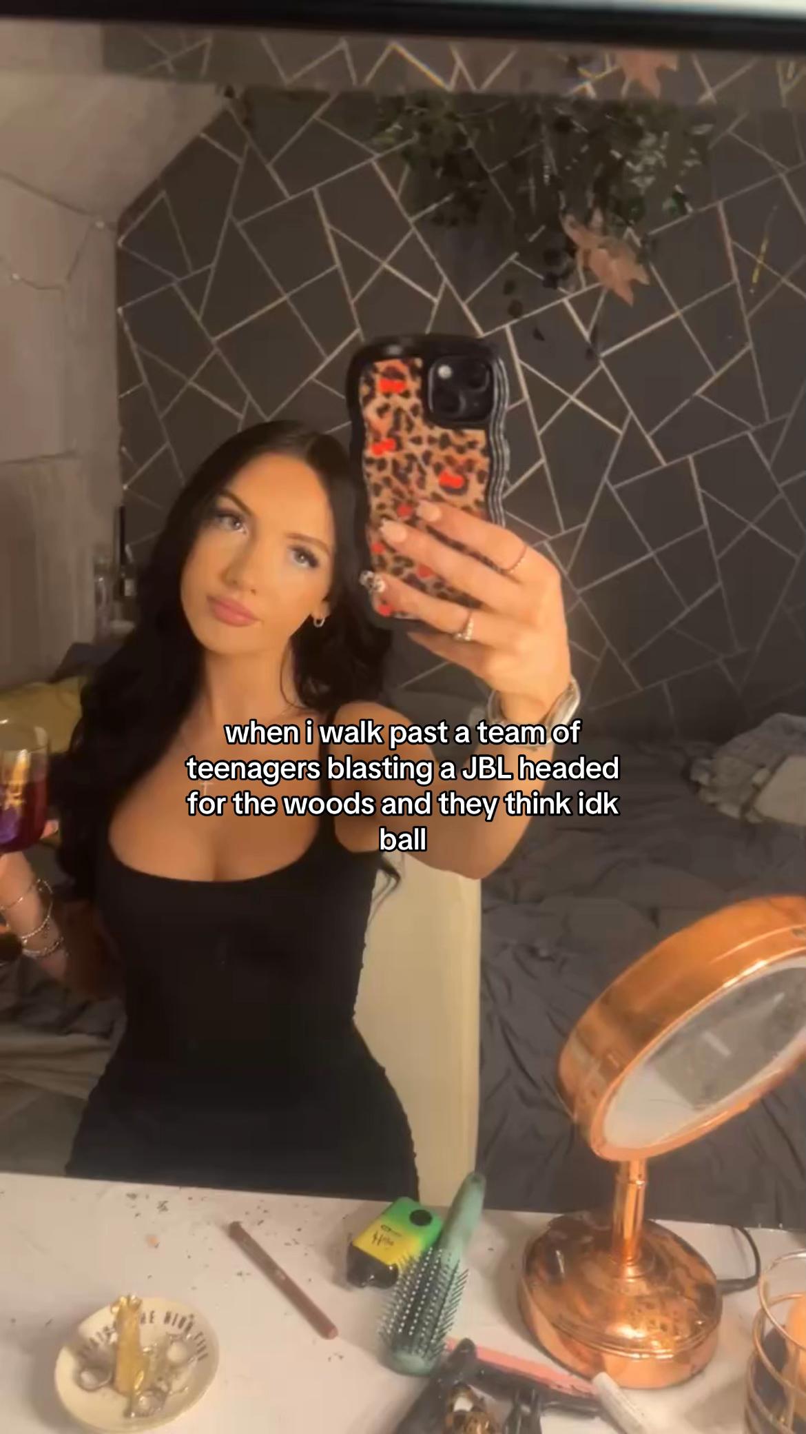 @🆔
