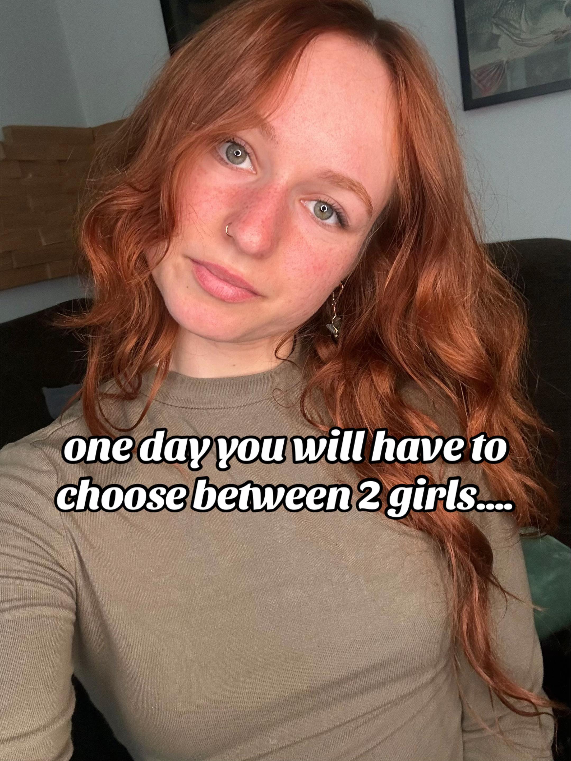 @Elliee