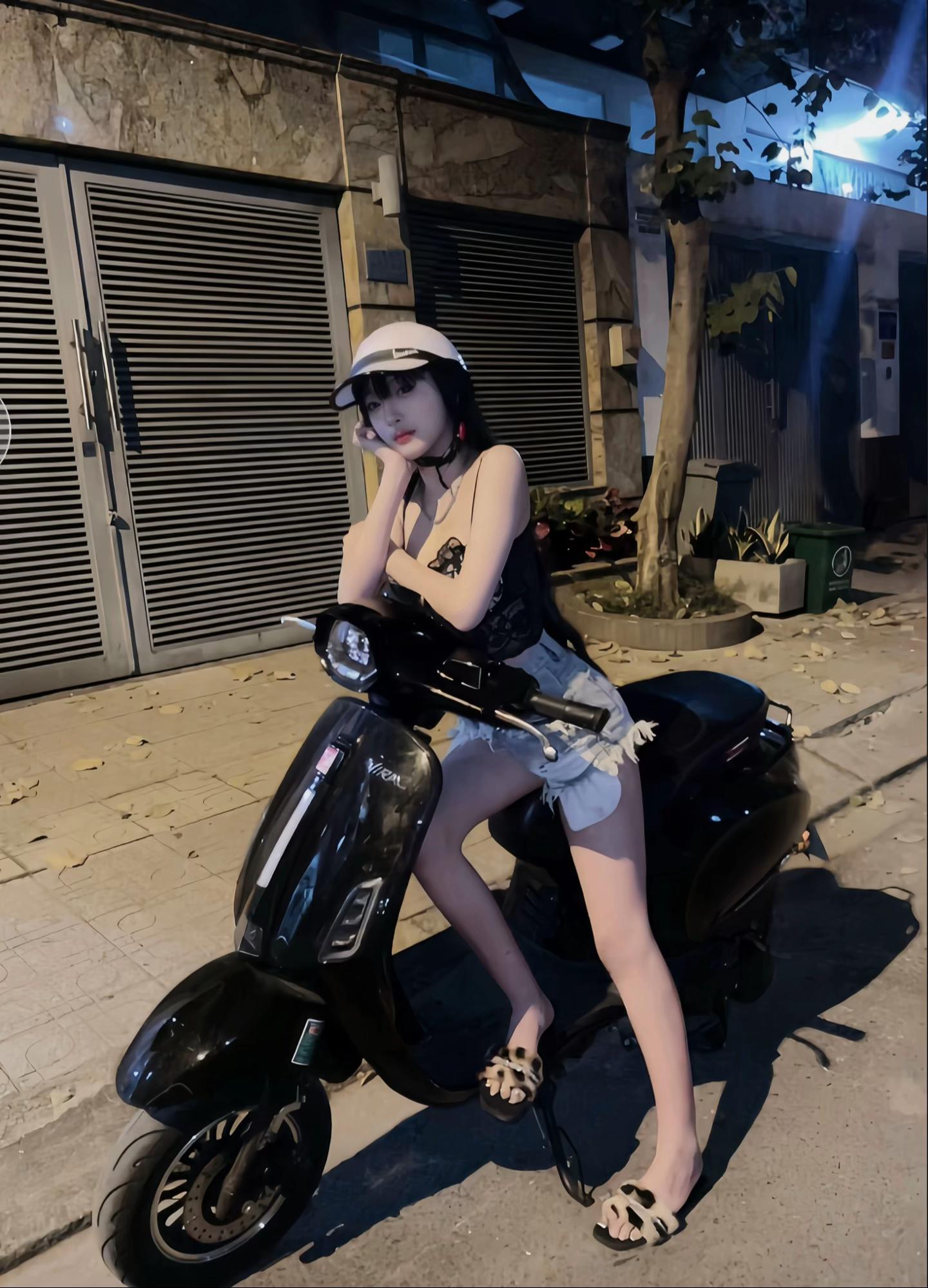 @phiphi