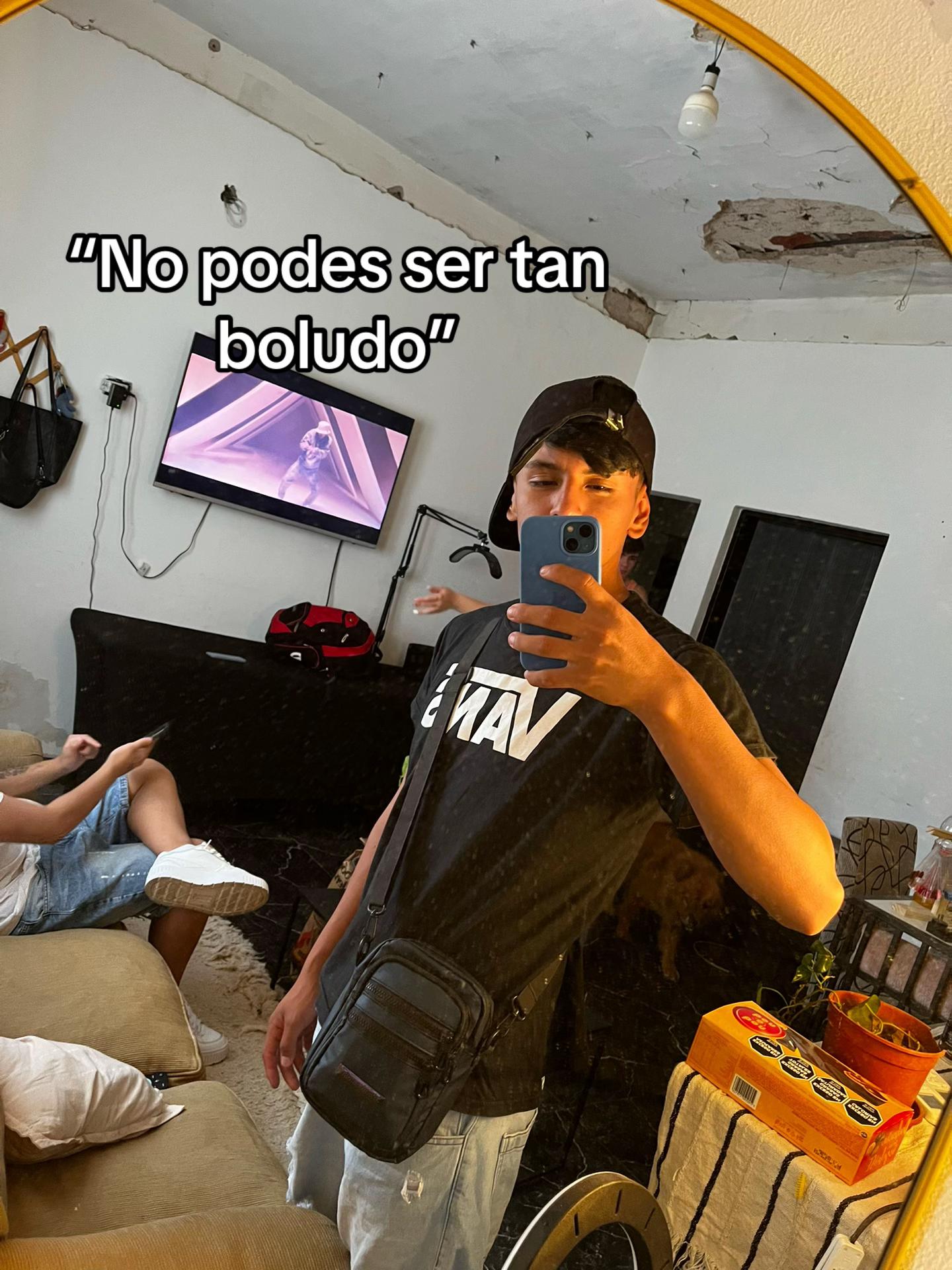 @🤠