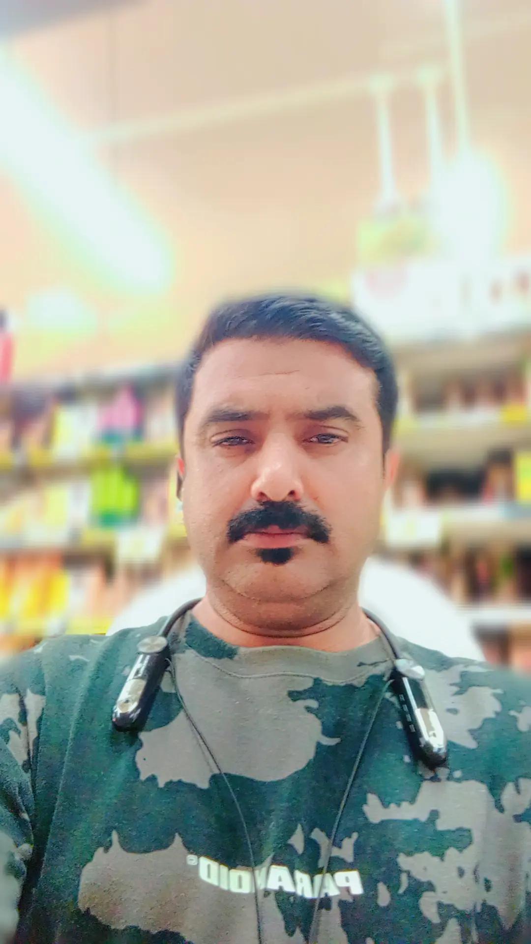 @NaSiRqUrEsHi
