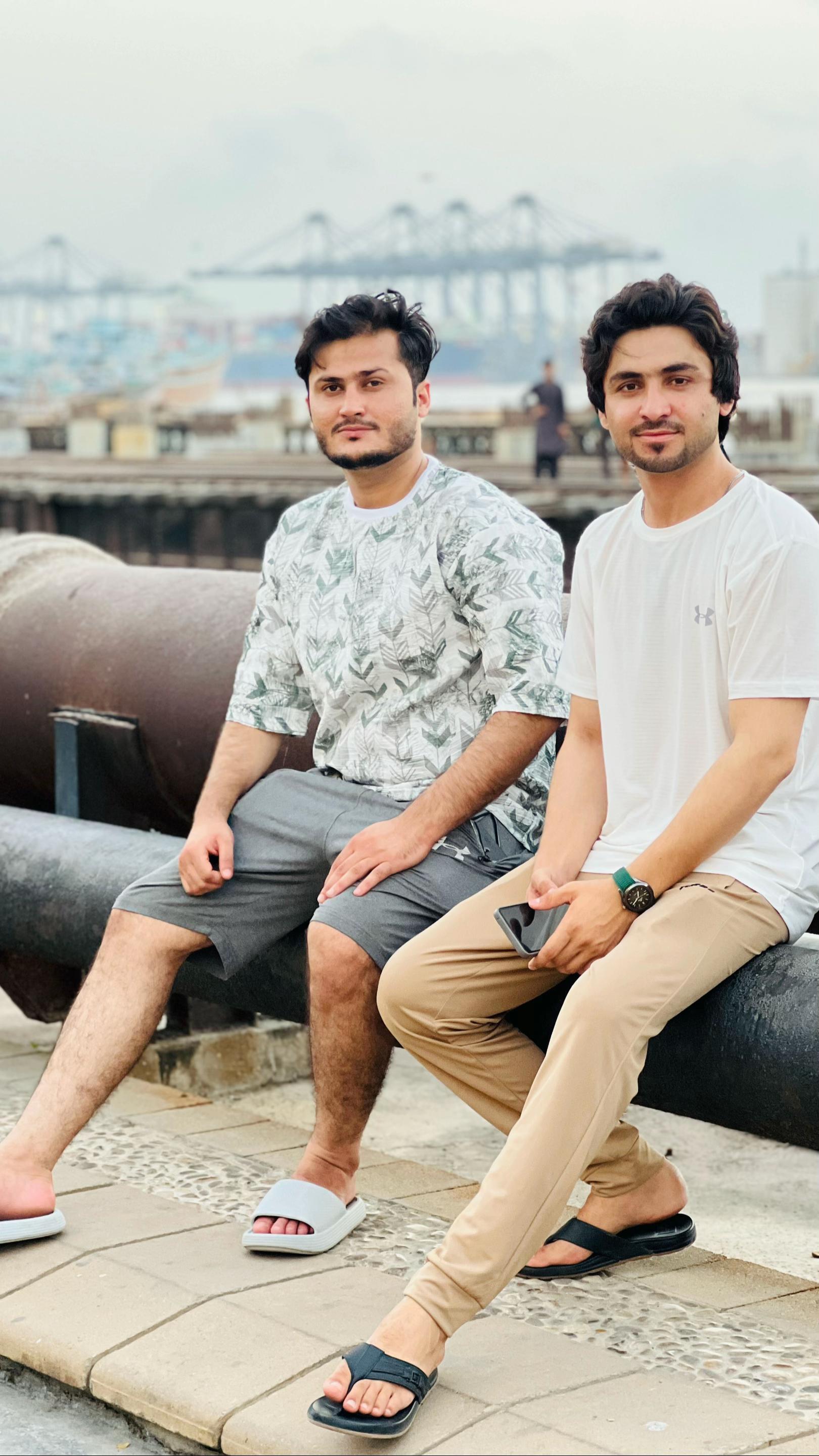 @Ilyaskhan98