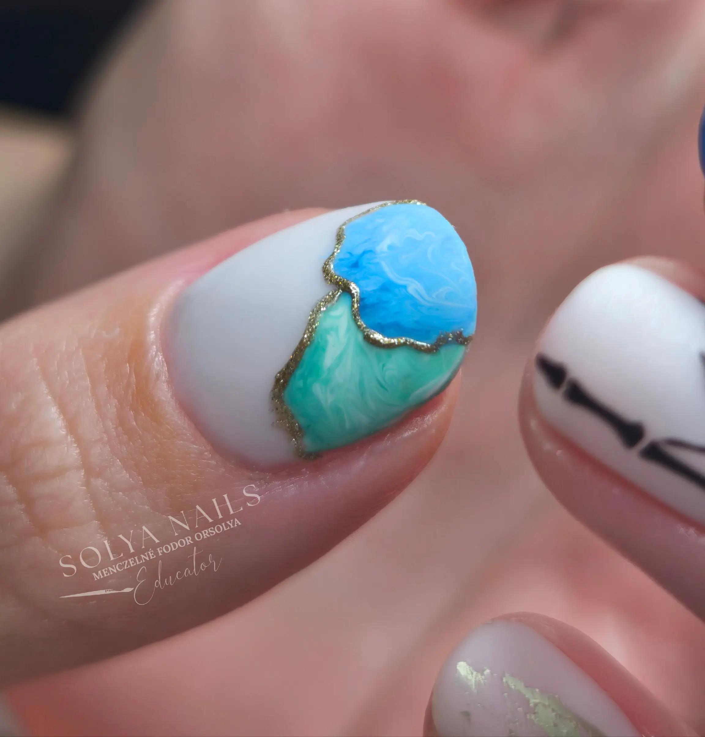 @Solya Nails_educator