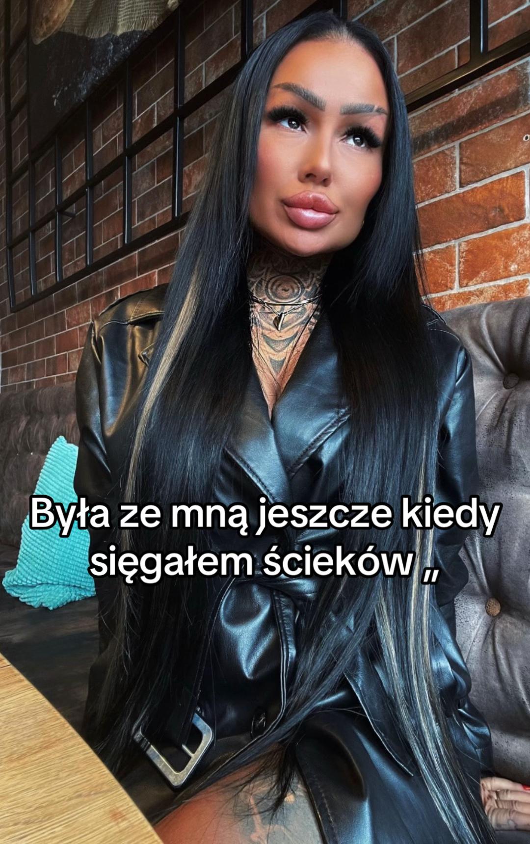 @💜🖤Foxi💜🖤
