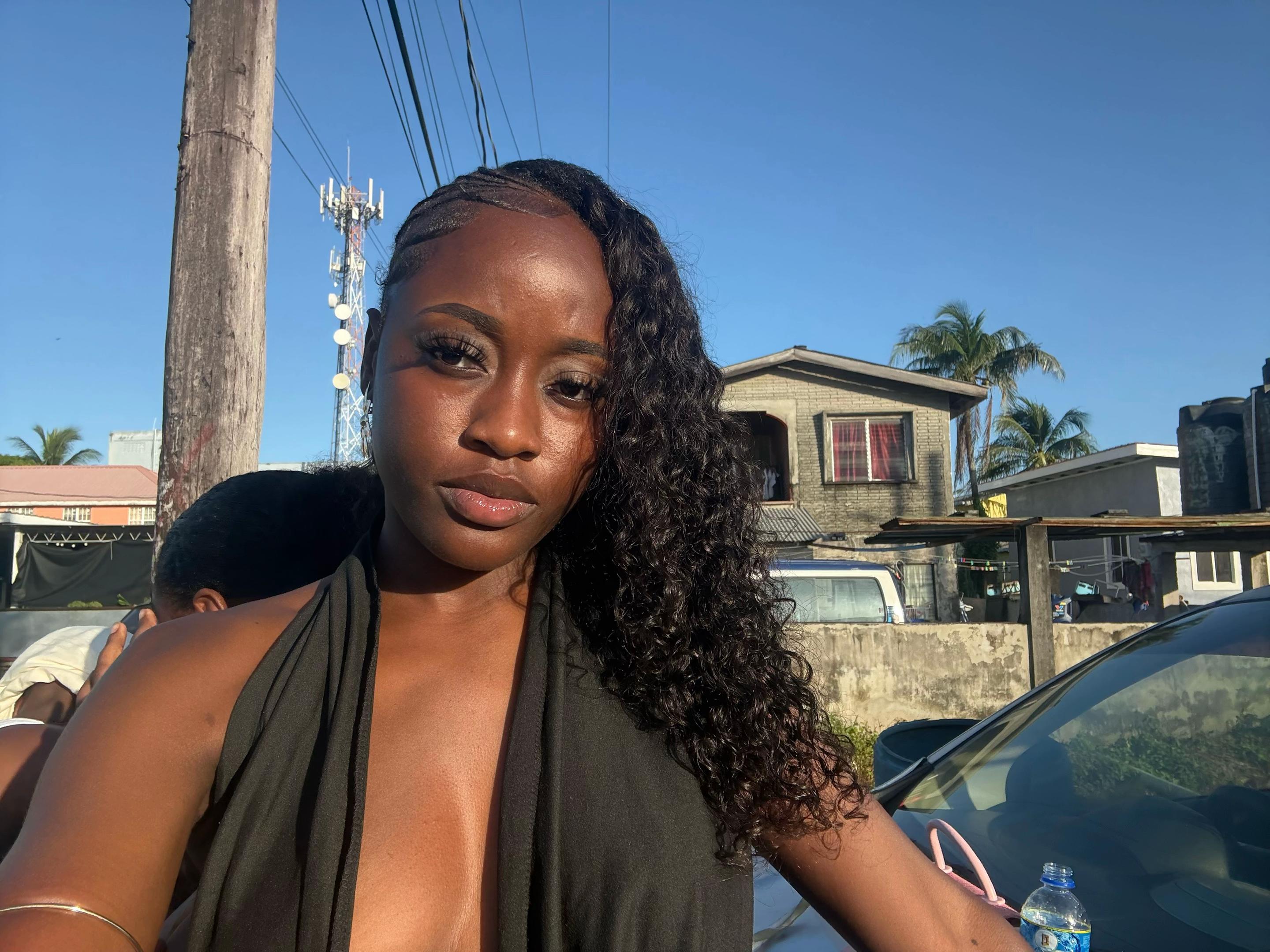 @Queena 🇦🇬🇬🇾