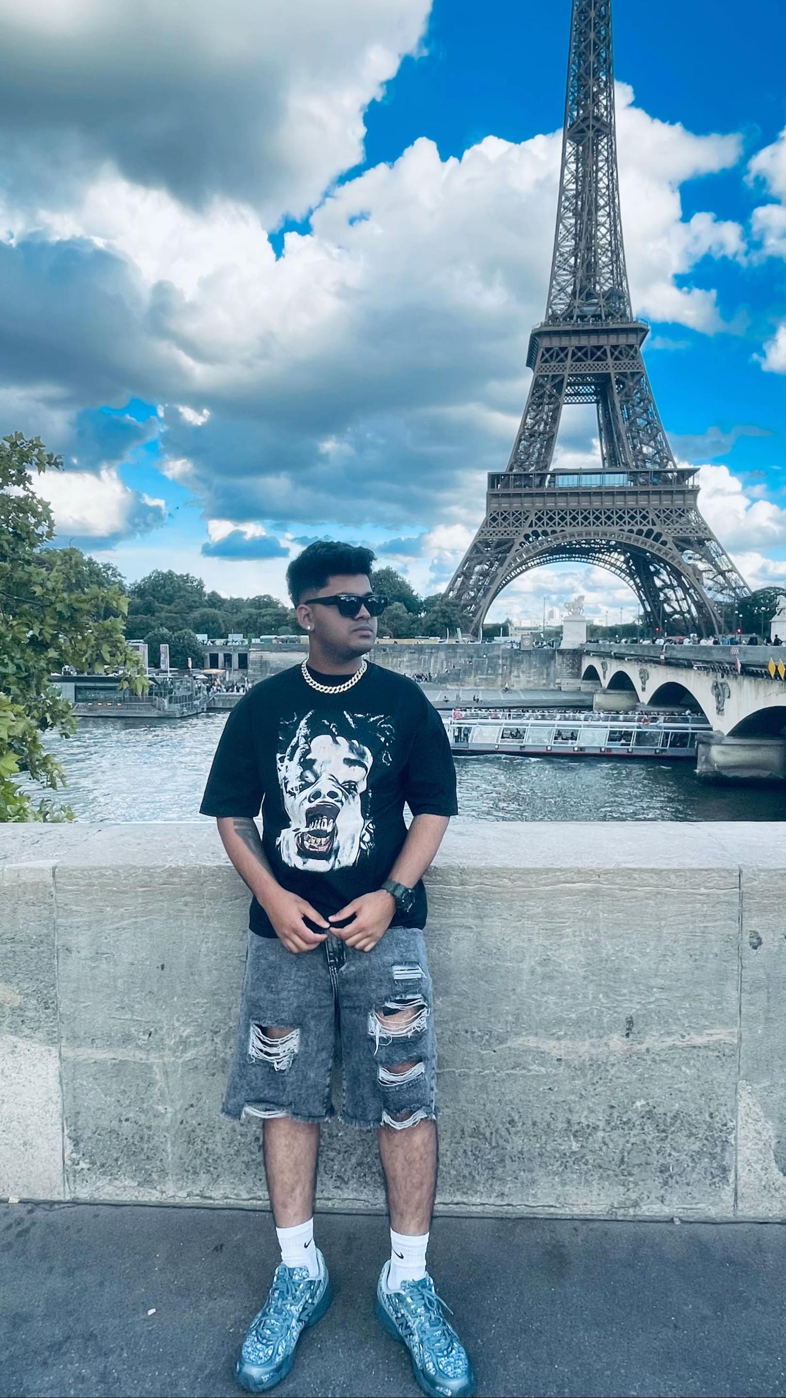 @Thilii 🇱🇰🇫🇷